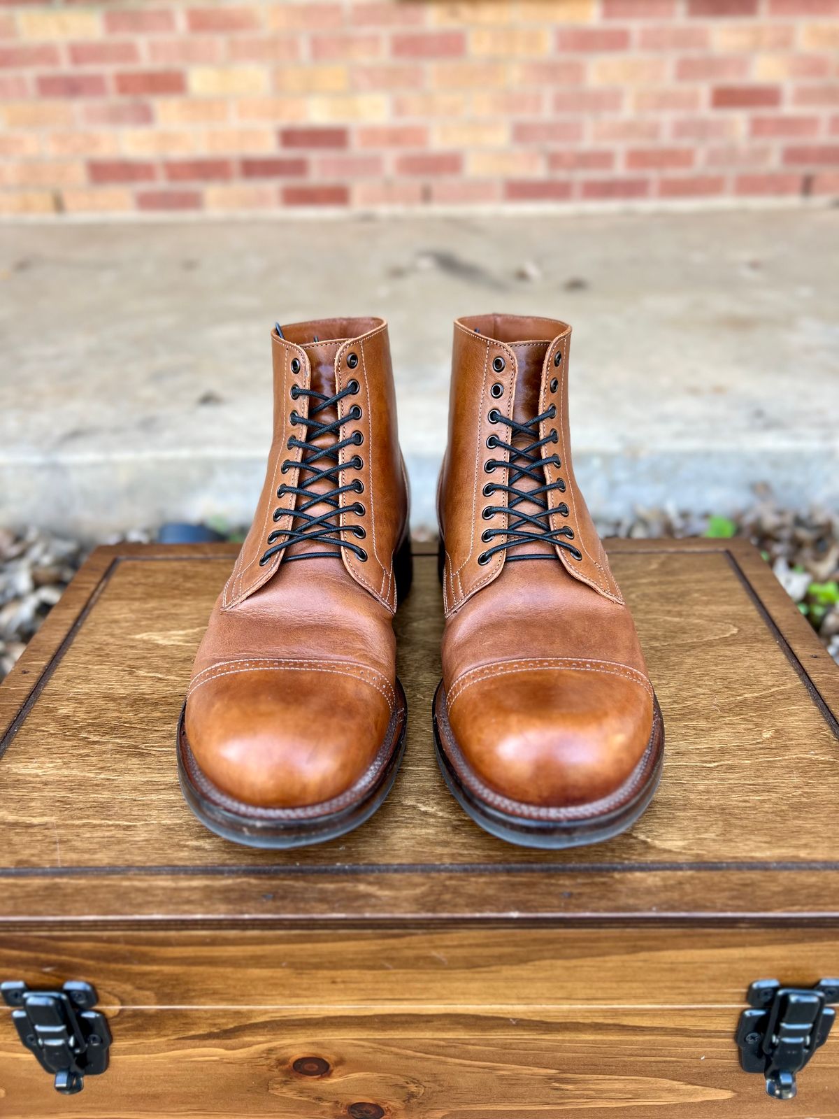 Photo by itsyaboisqueak on January 3, 2025 of the Viberg Service Boot in Conceria 800 Antique Oiled Vacchetta.