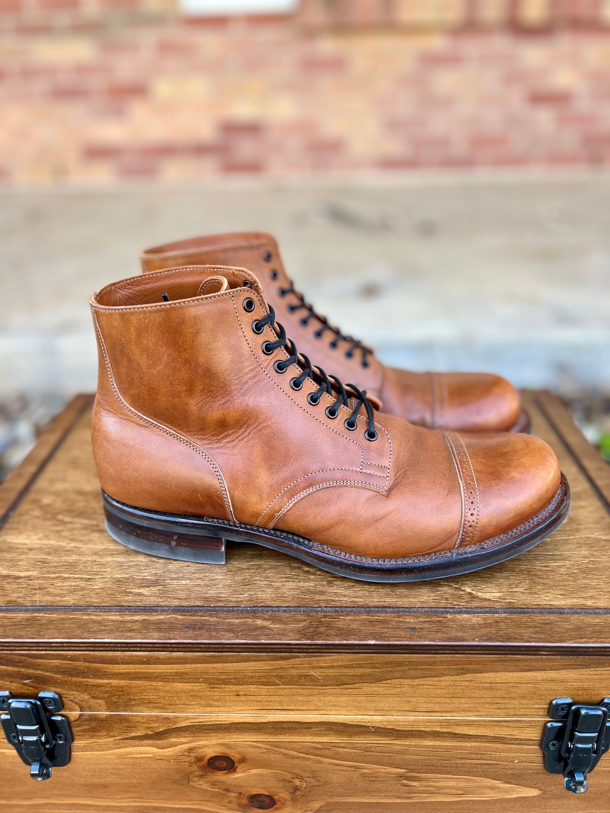 Photo by itsyaboisqueak on January 3, 2025 of the Viberg Service Boot in Conceria 800 Antique Oiled Vacchetta.