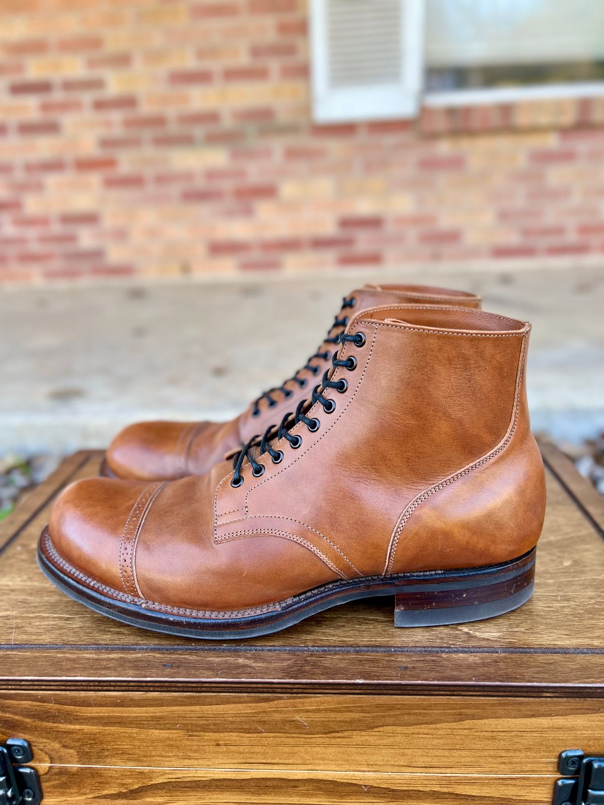 Photo by itsyaboisqueak on February 3, 2025 of the Viberg Service Boot in Conceria 800 Antique Oiled Vacchetta.