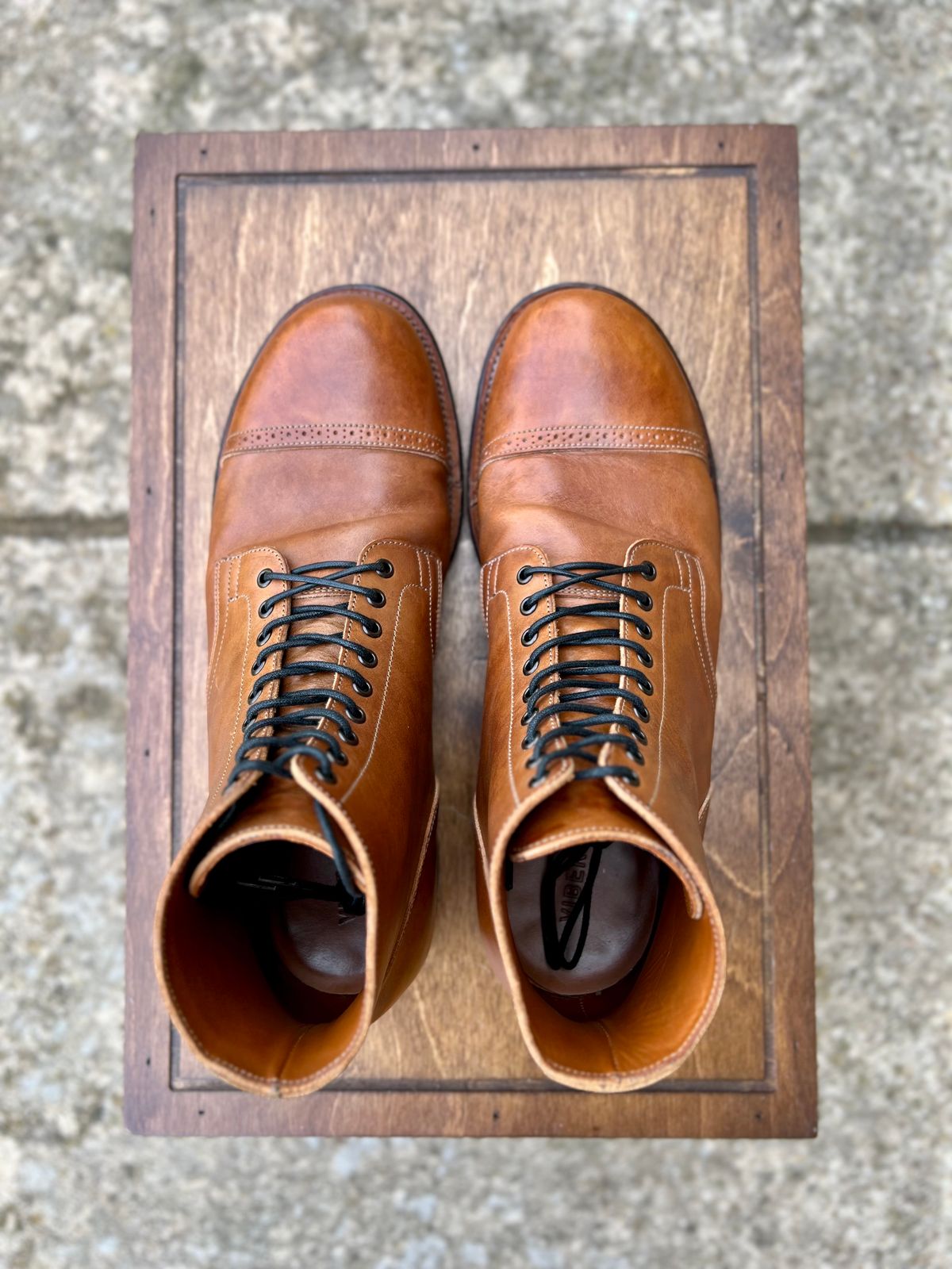Photo by itsyaboisqueak on March 3, 2025 of the Viberg Service Boot in Conceria 800 Antique Oiled Vacchetta.