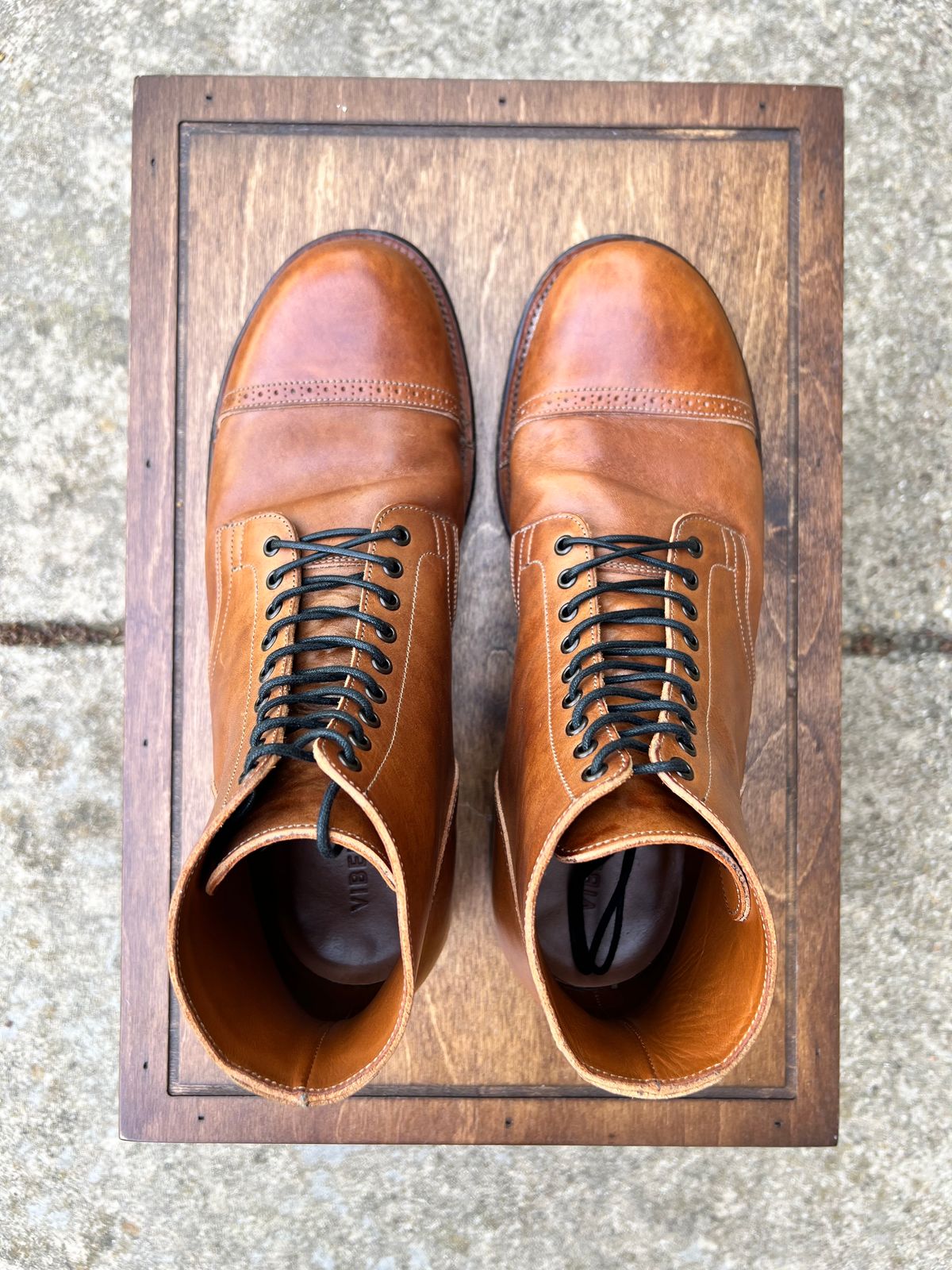 Photo by itsyaboisqueak on April 1, 2025 of the Viberg Service Boot in Conceria 800 Antique Oiled Vacchetta.