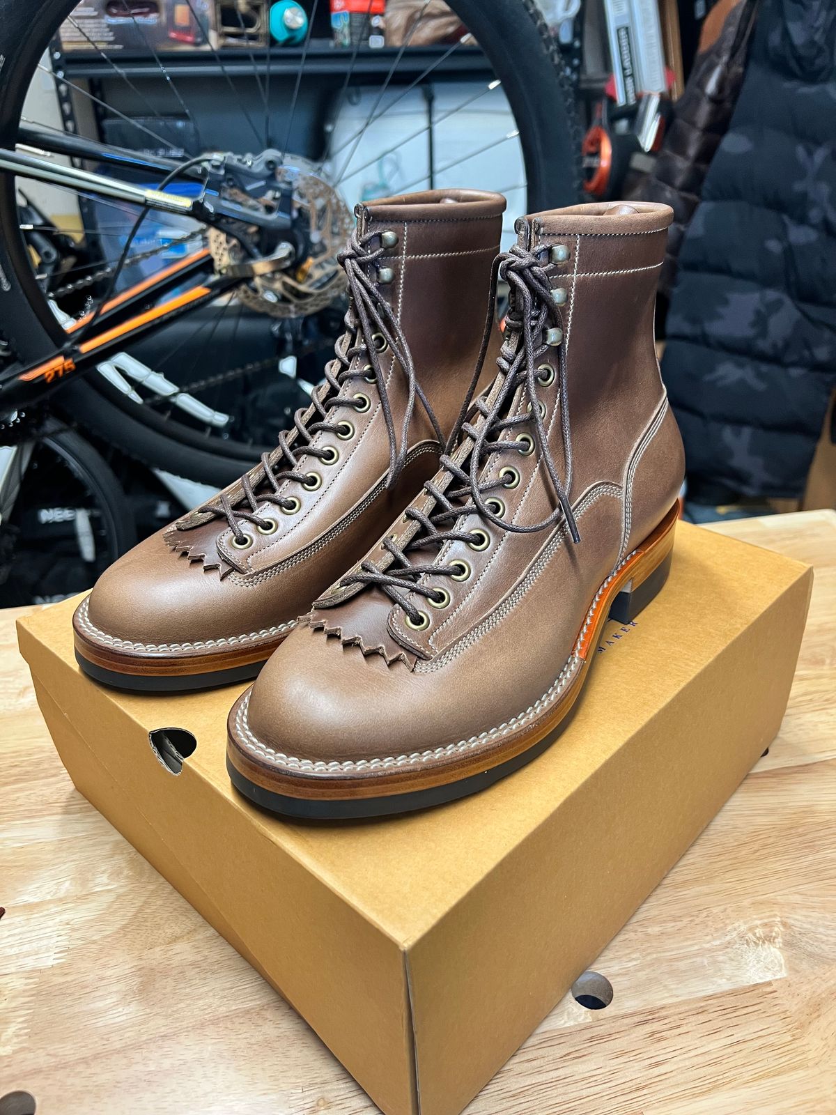 Photo by itsyaboisqueak on July 23, 2025 of the Onderhoud LCV01 Lineman Boot in Horween Natural Chromexcel.