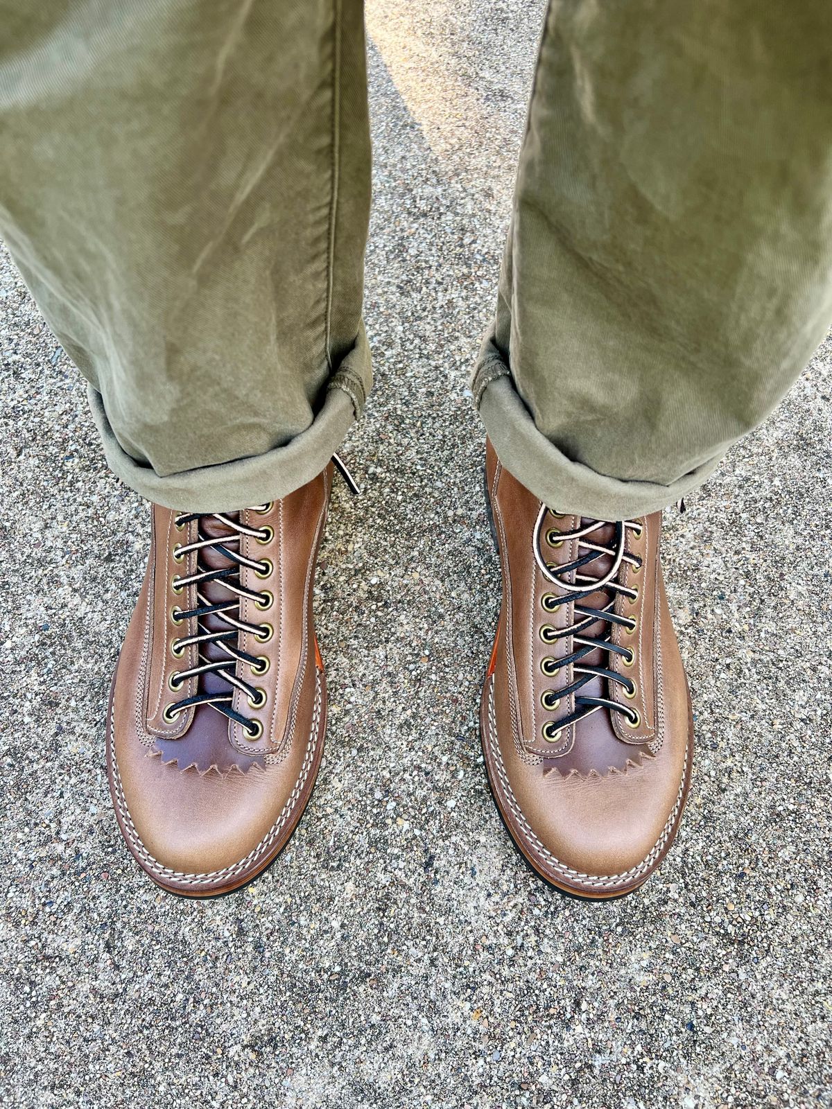 Photo by itsyaboisqueak on July 25, 2025 of the Onderhoud LCV01 Lineman Boot in Horween Natural Chromexcel.