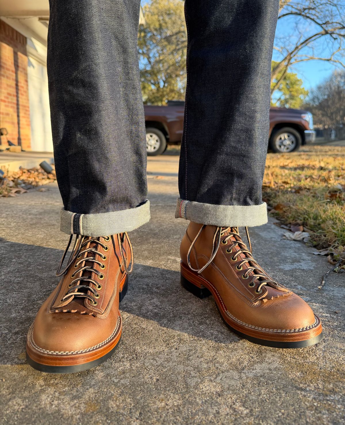 Photo by itsyaboisqueak on February 5, 2026 of the Onderhoud LCV01 Lineman Boot in Horween Natural Chromexcel.