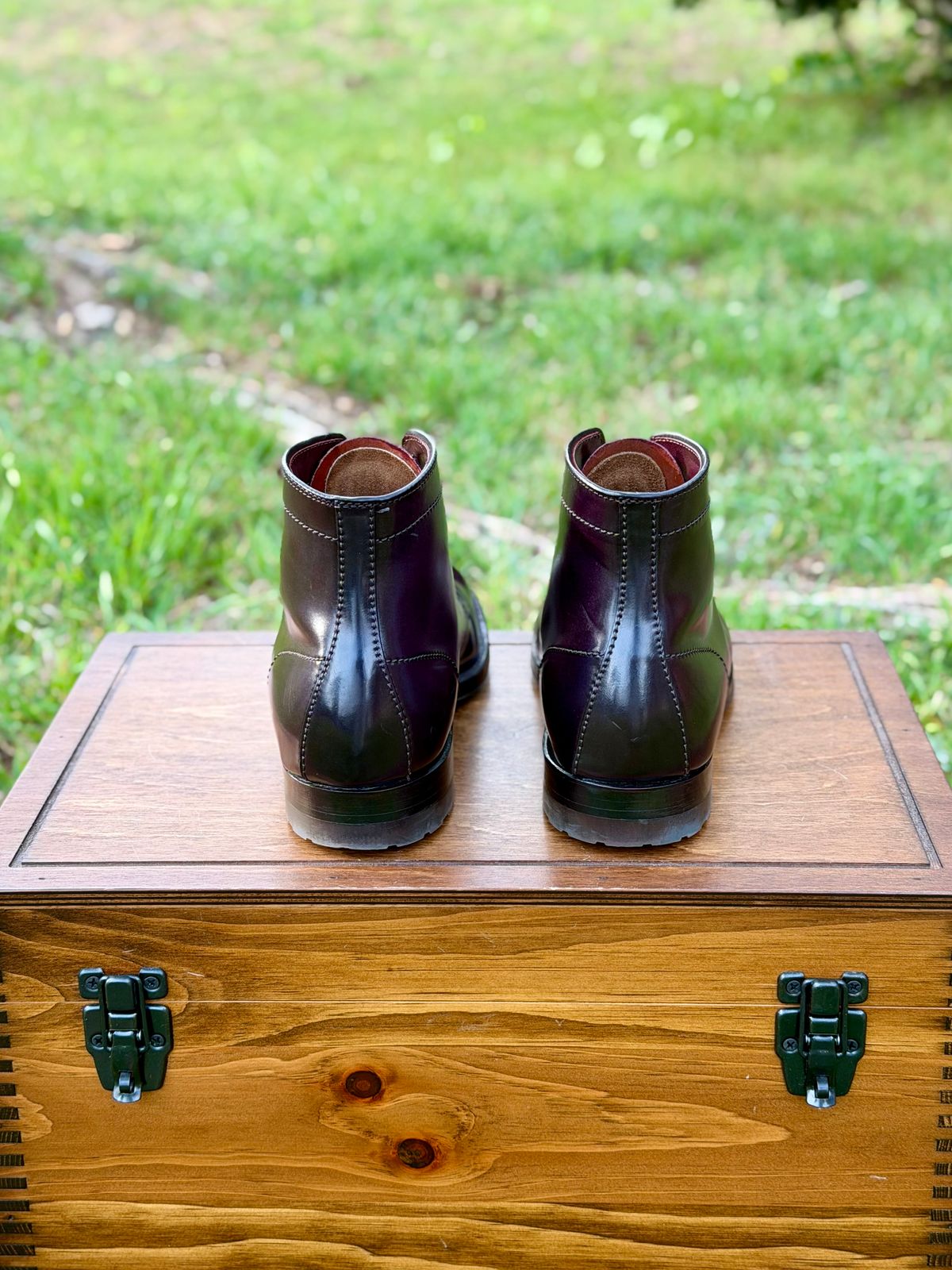 Photo by itsyaboisqueak on April 1, 2026 of the Alden 4600H Plain Toe Boot in Horween Color 8 Shell Cordovan.