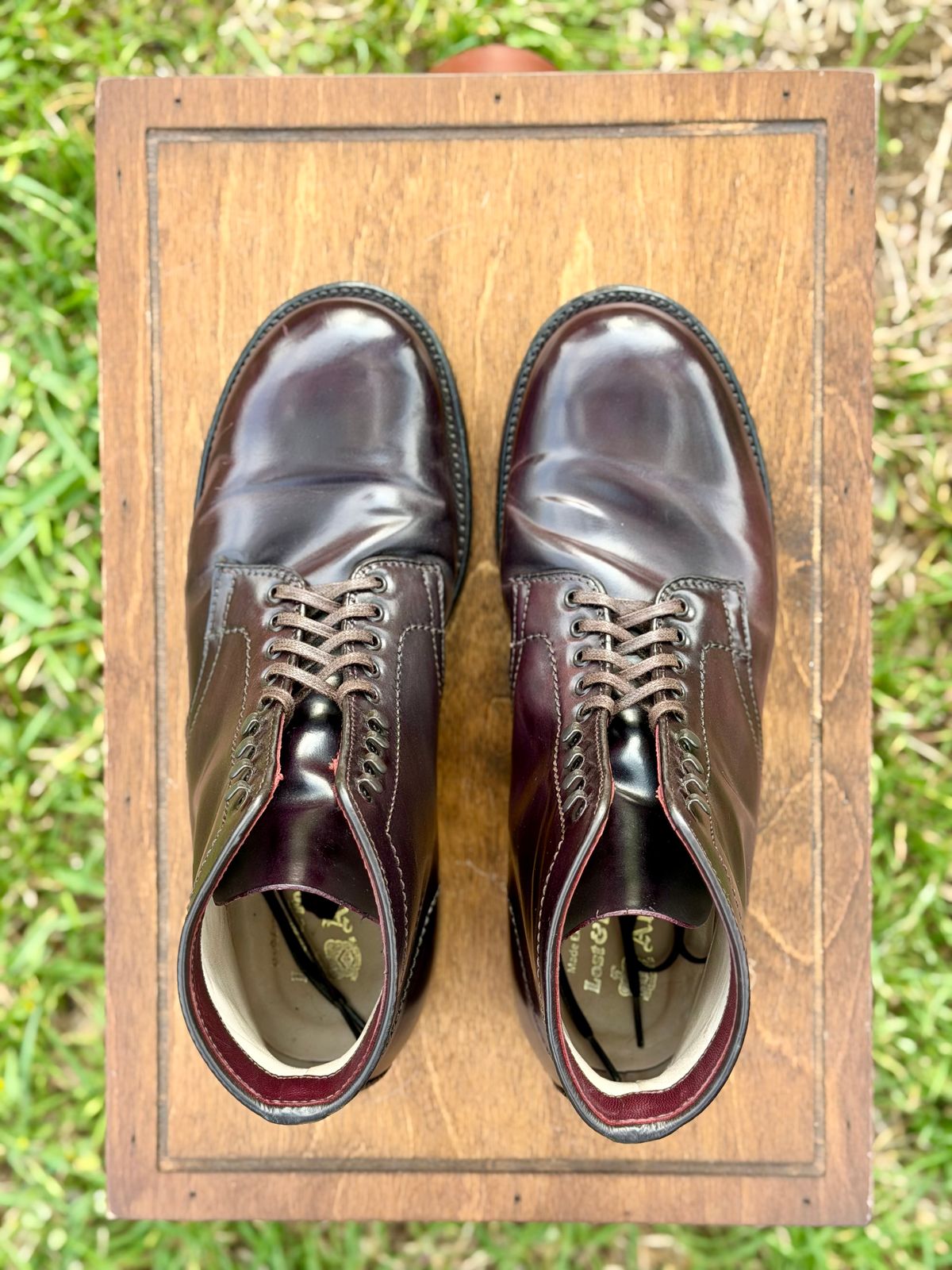 Photo by itsyaboisqueak on April 1, 2026 of the Alden 4600H Plain Toe Boot in Horween Color 8 Shell Cordovan.