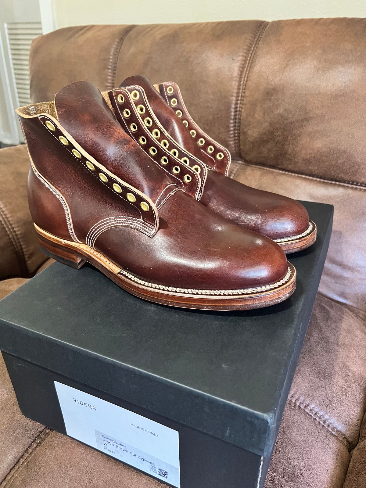 Photo by itsyaboisqueak on February 1, 2024 of the Viberg Service Boot in Horween Brown Cypress.