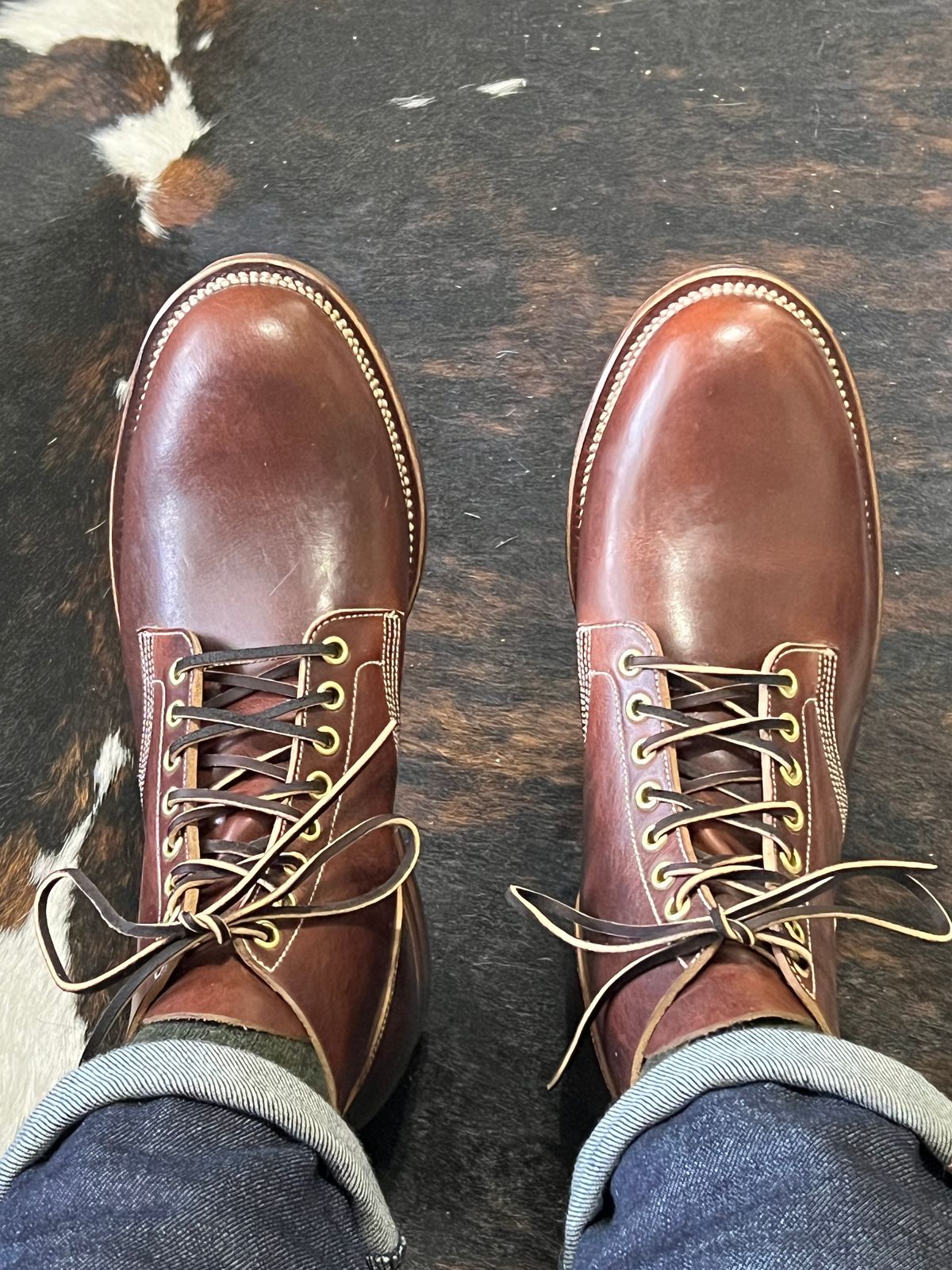 Photo by itsyaboisqueak on February 1, 2024 of the Viberg Service Boot in Horween Brown Cypress.