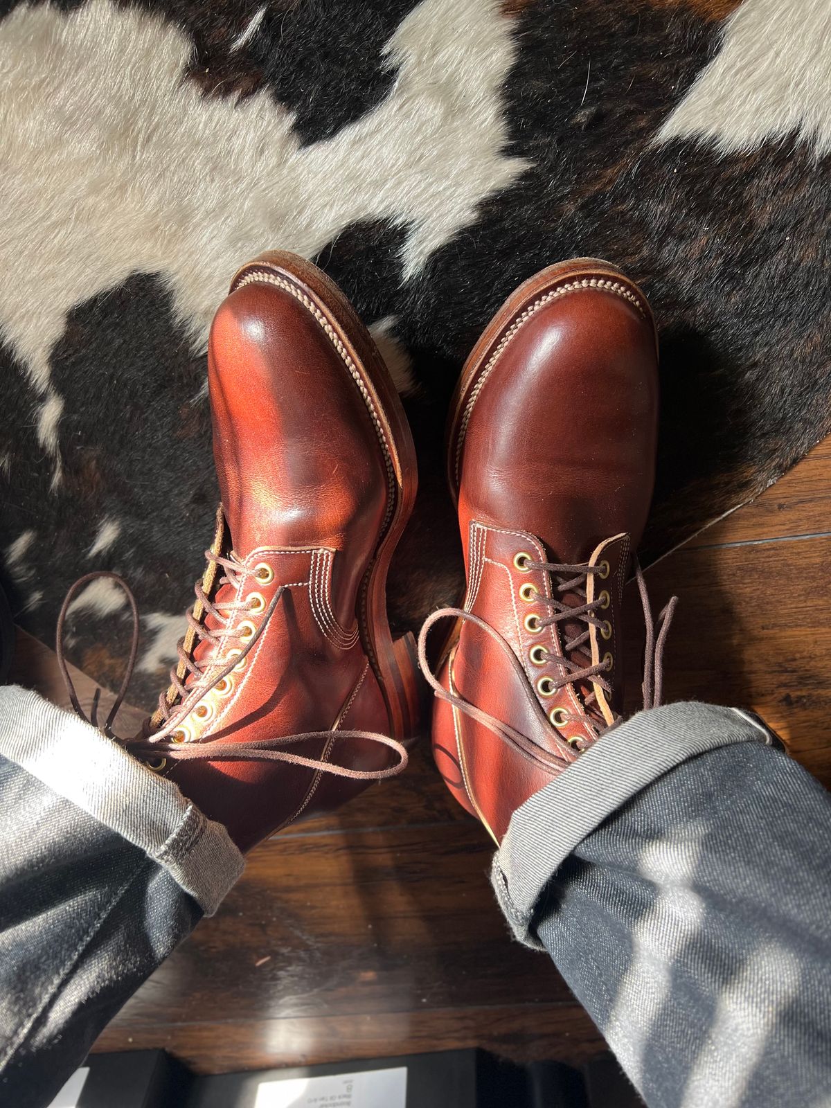 Photo by itsyaboisqueak on February 13, 2024 of the Viberg Service Boot in Horween Brown Cypress.