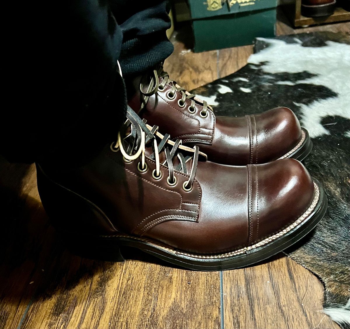 Photo by itsyaboisqueak on December 13, 2023 of the Viberg Service Boot in Horween Brown Chromexcel.