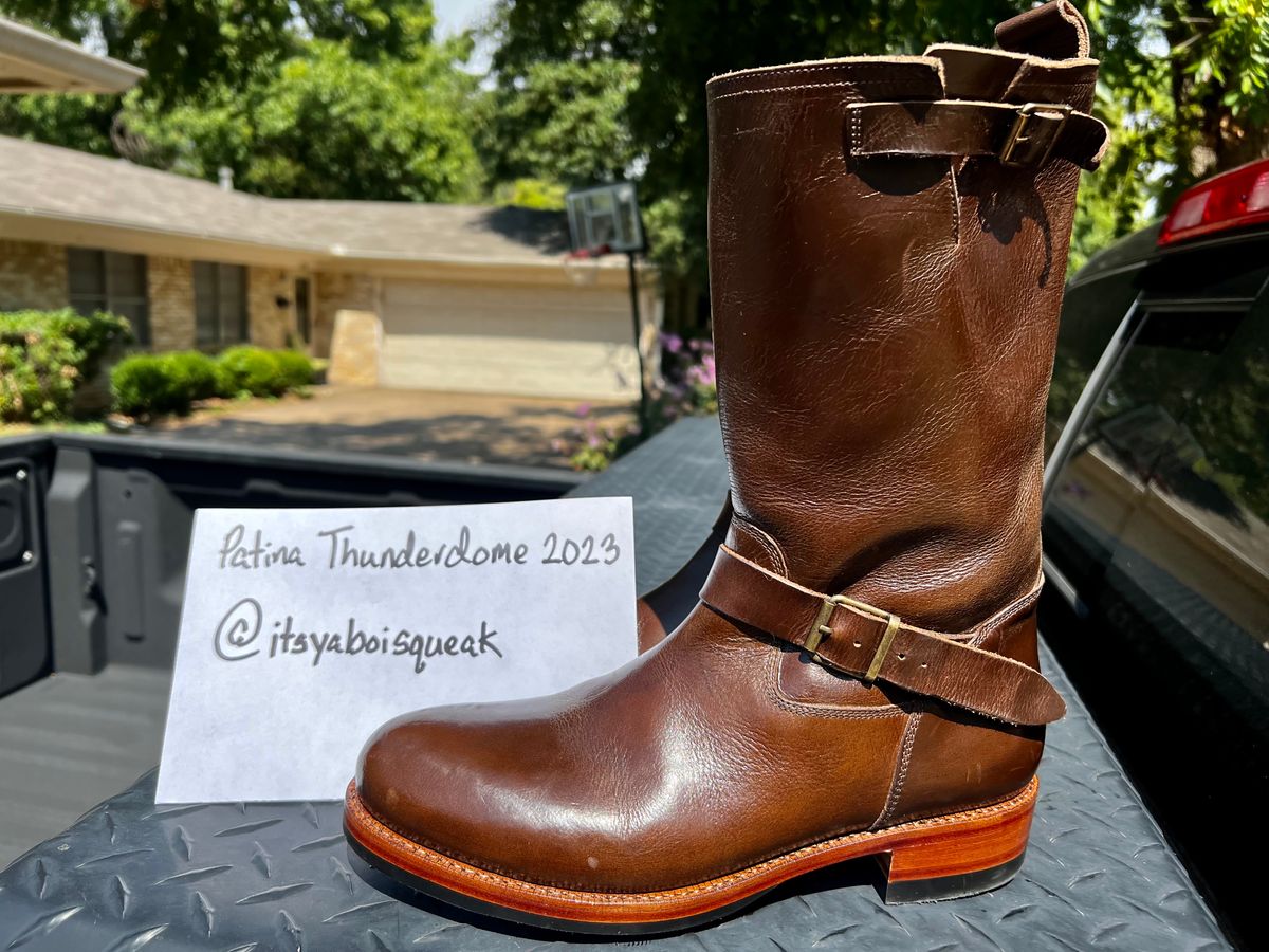Photo by itsyaboisqueak on October 1, 2023 of the Blkbrd Shoemaker Engineer (prototype) in Horween Olive Chromexcel.
