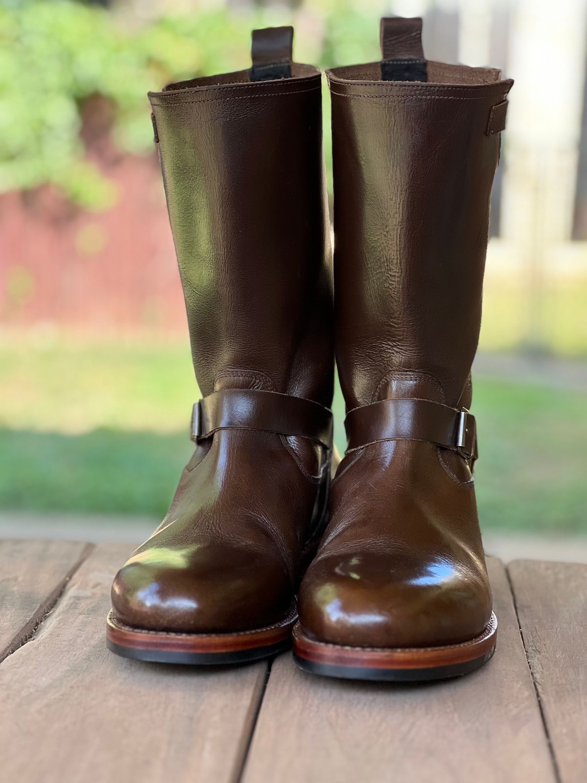 Photo by itsyaboisqueak on October 1, 2023 of the Blkbrd Shoemaker Engineer (prototype) in Horween Olive Chromexcel.