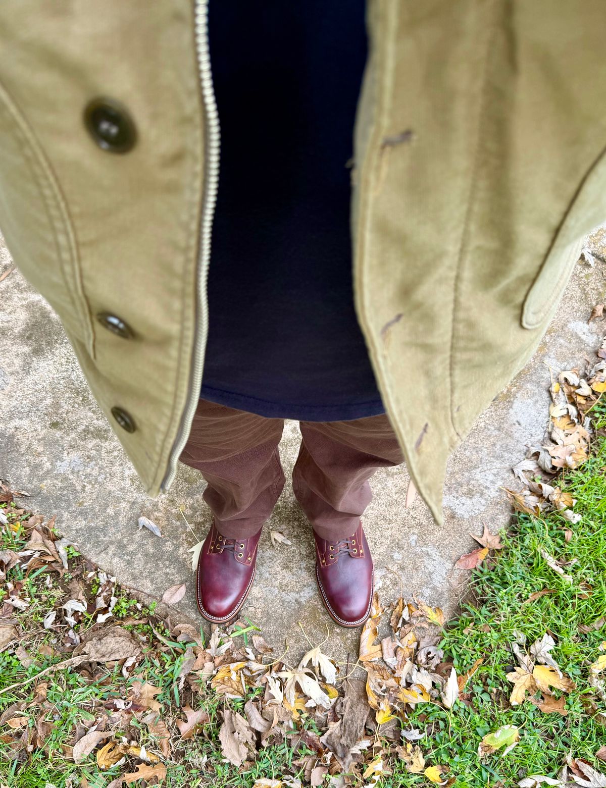Photo by itsyaboisqueak on November 29, 2025 of the Iron Boots x Østmo Type 1 in Maryam Hand-Dyed Burgundy Washed Horsehide.