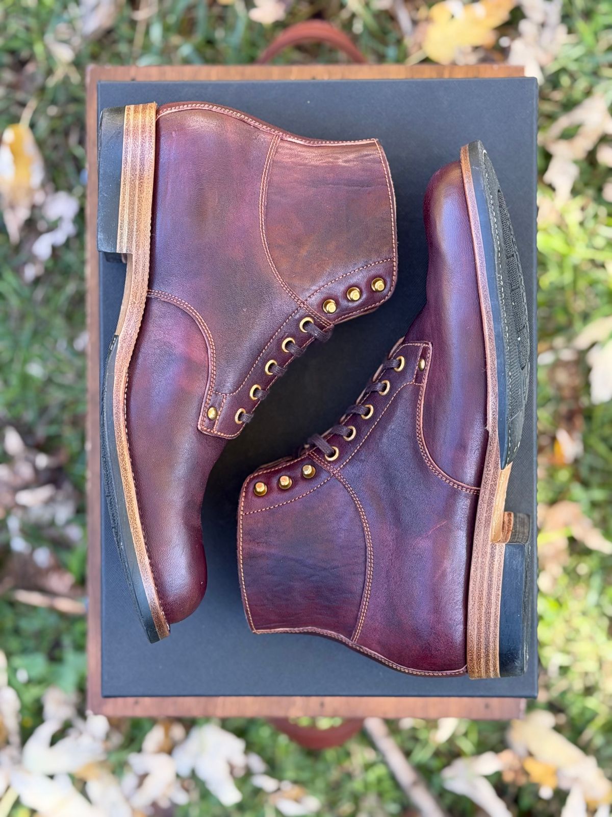 Photo by itsyaboisqueak on December 2, 2025 of the Iron Boots x Østmo Type 1 in Maryam Hand-Dyed Burgundy Washed Horsehide.