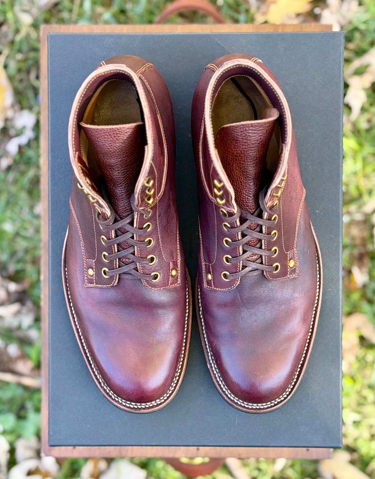 Photo by itsyaboisqueak on December 2, 2025 of the Iron Boots x Østmo Type 1 in Maryam Hand-Dyed Burgundy Washed Horsehide.