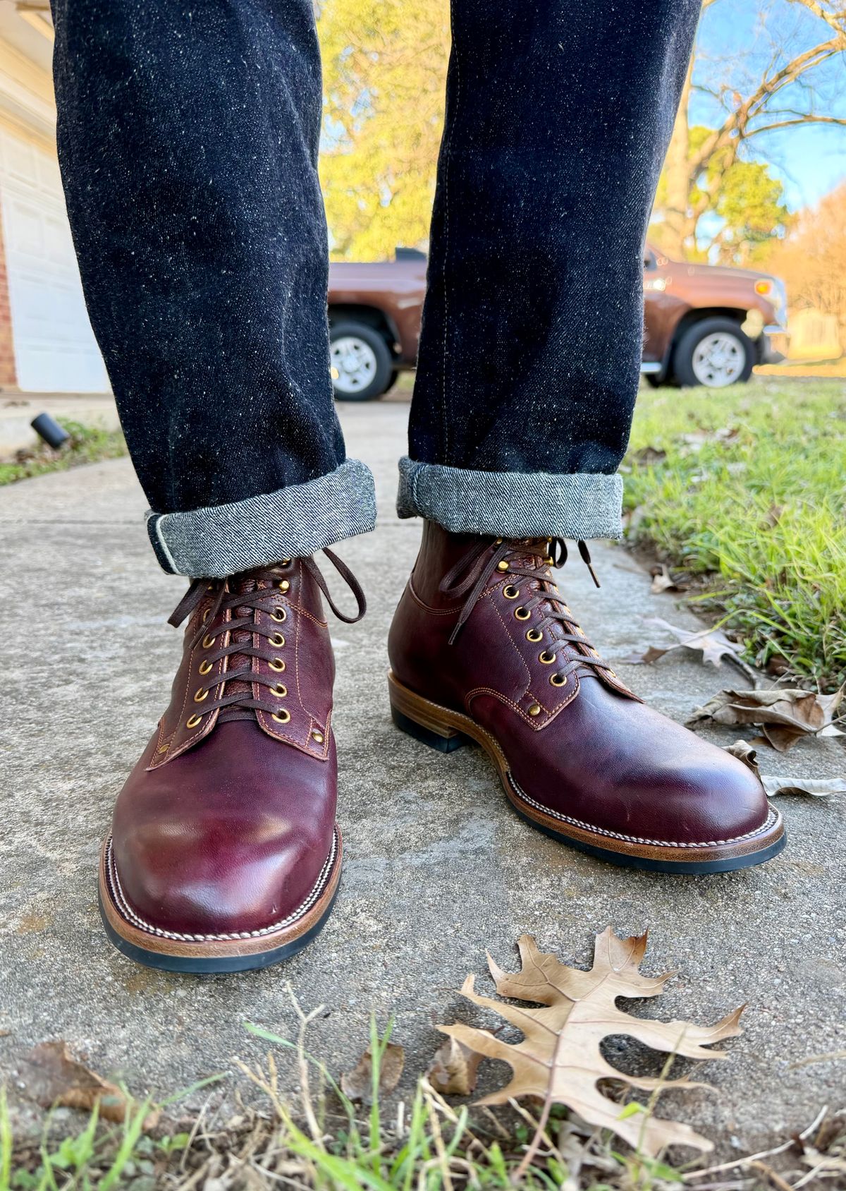 Photo by itsyaboisqueak on January 2, 2026 of the Iron Boots x Østmo Type 1 in Maryam Hand-Dyed Burgundy Washed Horsehide.