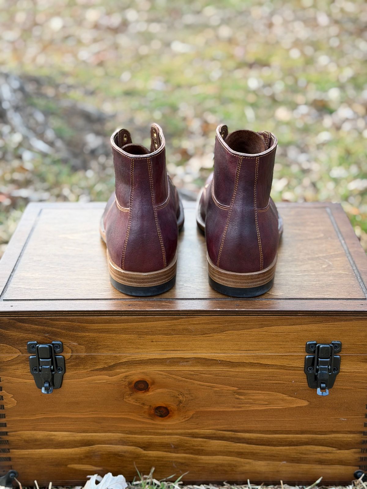 Photo by itsyaboisqueak on February 3, 2026 of the Iron Boots x Østmo Type 1 in Maryam Hand-Dyed Burgundy Washed Horsehide.