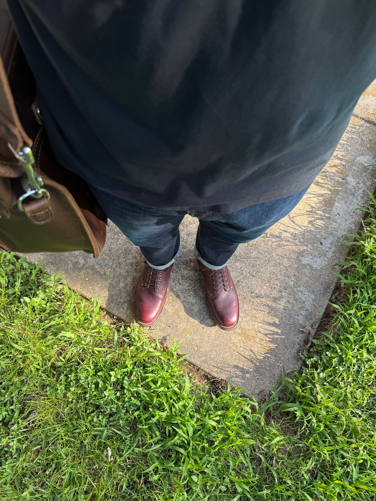 Photo by itsyaboisqueak on June 10, 2026 of the Iron Boots x Østmo Type 1 in Maryam Hand-Dyed Burgundy Washed Horsehide.
