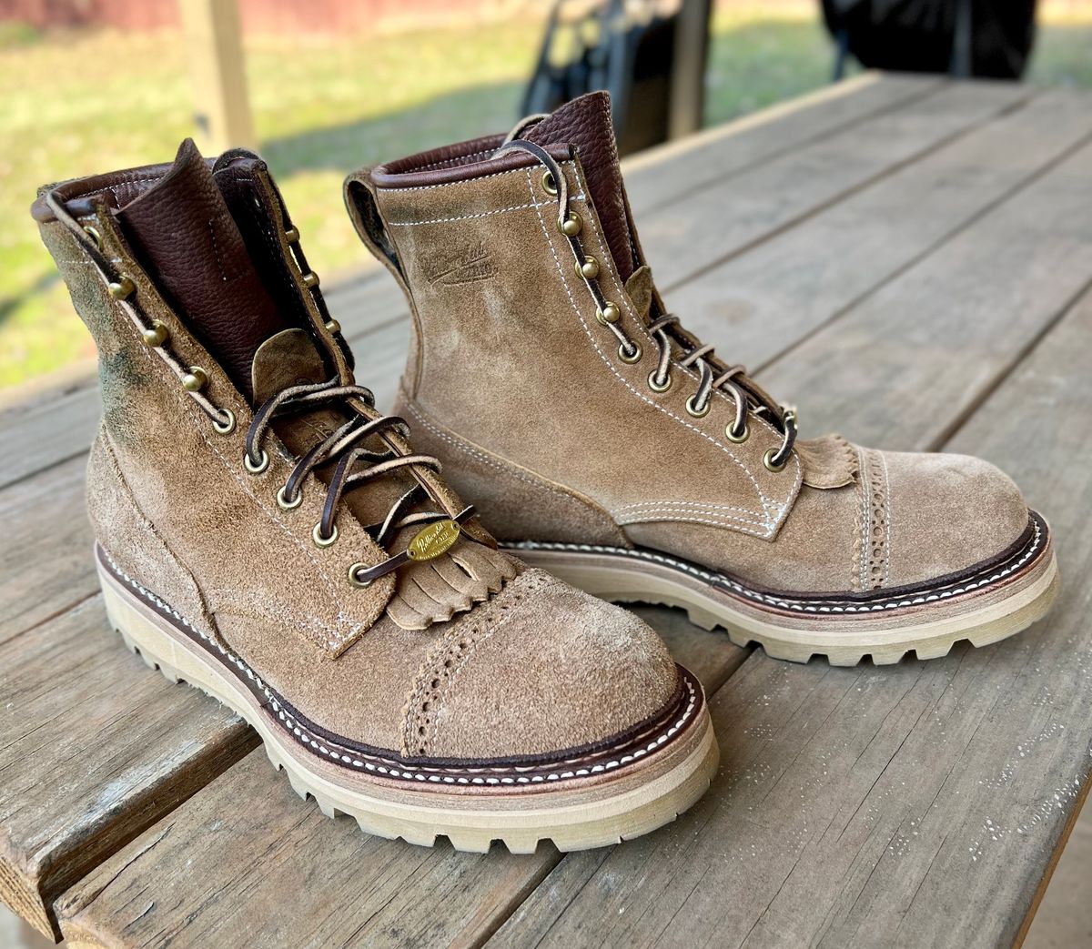 Photo by itsyaboisqueak on January 1, 2024 of the Rolling Dub Trio Forrester II in Nakamura Sennosuke Shoten Dark Beige Suede.