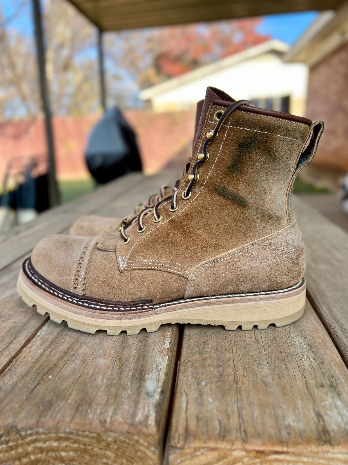 Photo by itsyaboisqueak on January 1, 2024 of the Rolling Dub Trio Forrester II in Nakamura Sennosuke Shoten Dark Beige Suede.