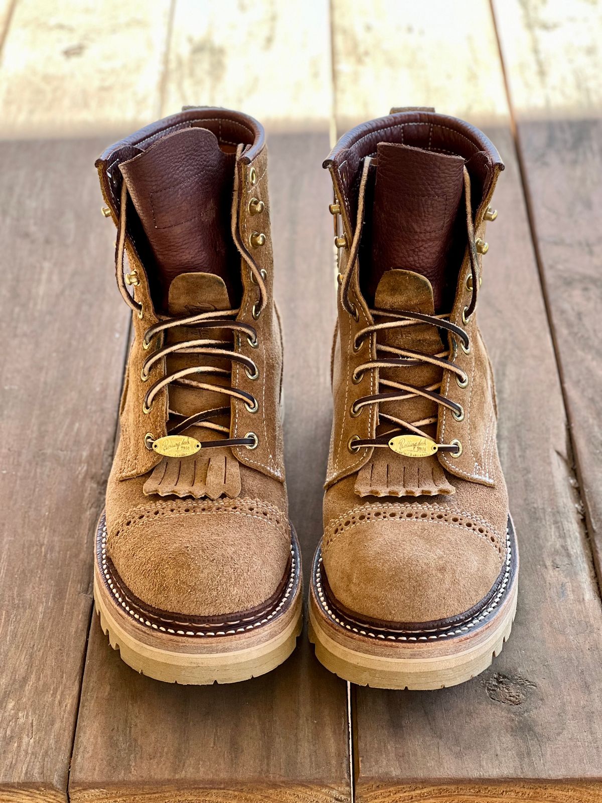 Photo by itsyaboisqueak on February 3, 2024 of the Rolling Dub Trio Forrester II in Nakamura Sennosuke Shoten Dark Beige Suede.