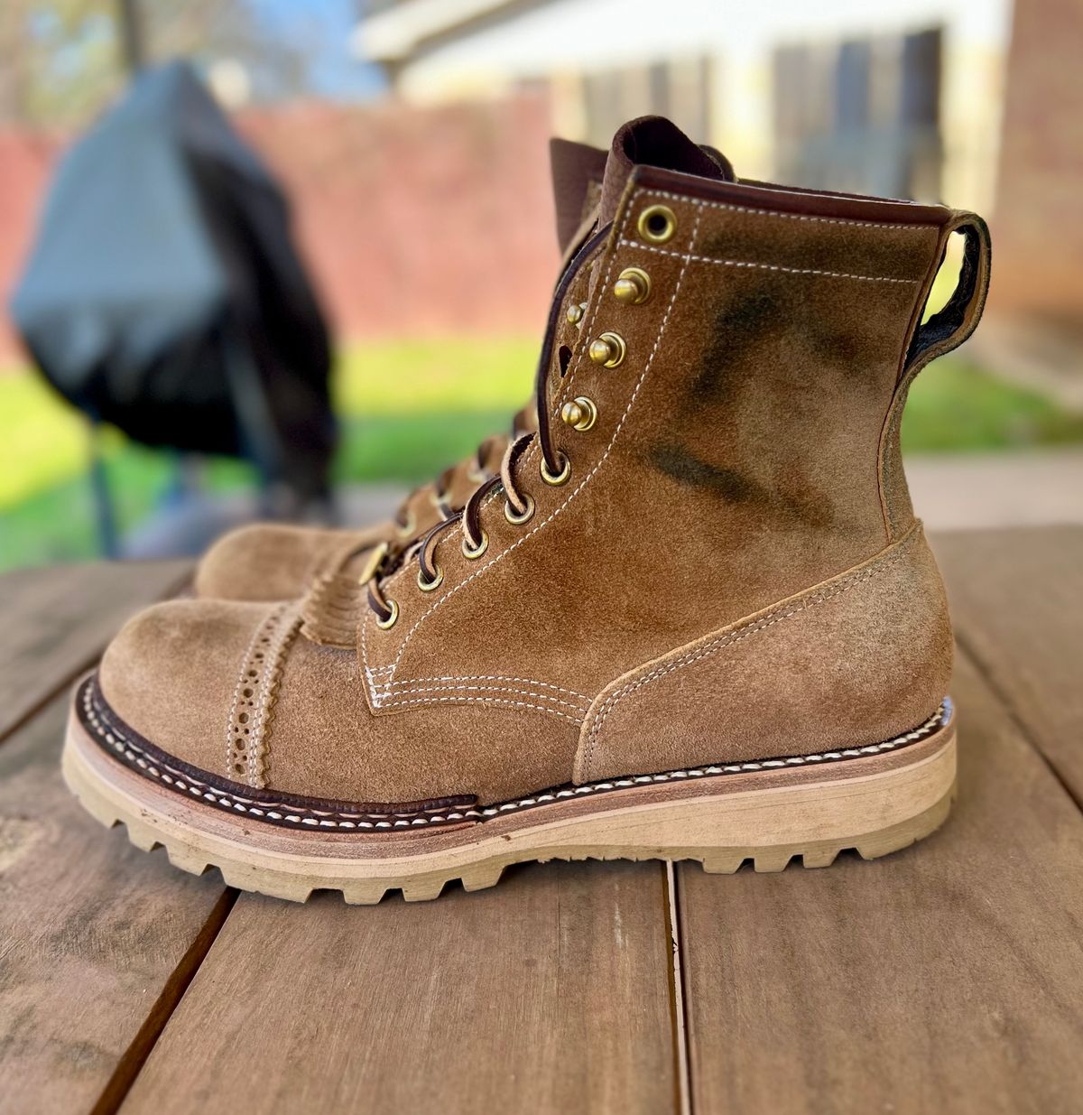 Photo by itsyaboisqueak on March 3, 2024 of the Rolling Dub Trio Forrester II in Nakamura Sennosuke Shoten Dark Beige Suede.