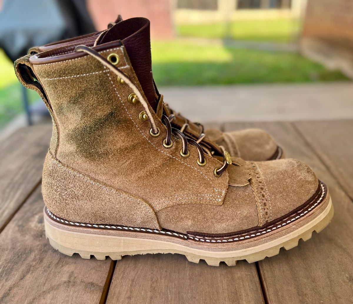 Photo by itsyaboisqueak on March 3, 2024 of the Rolling Dub Trio Forrester II in Nakamura Sennosuke Shoten Dark Beige Suede.