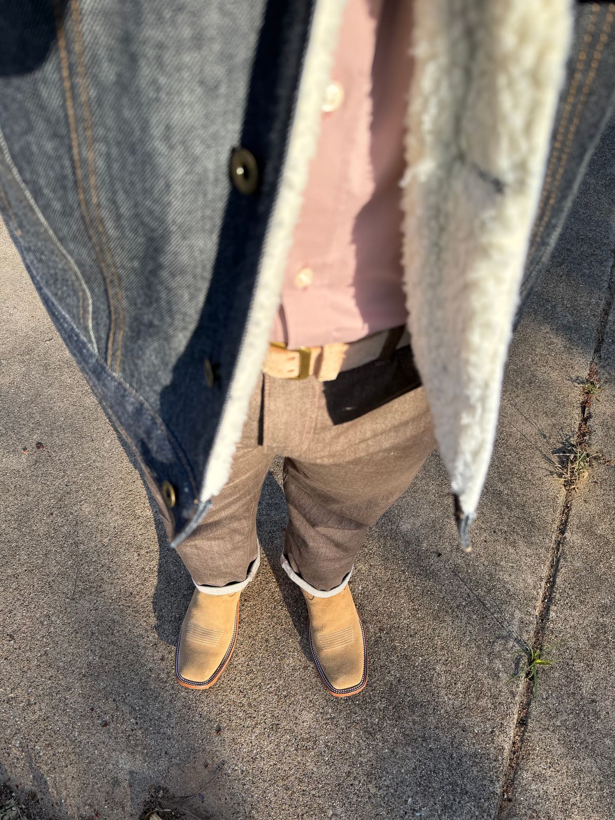 Photo by itsyaboisqueak on November 12, 2025 of the Rios of Mercedes Cowboy Boots in Horween Marine Field Roughout.