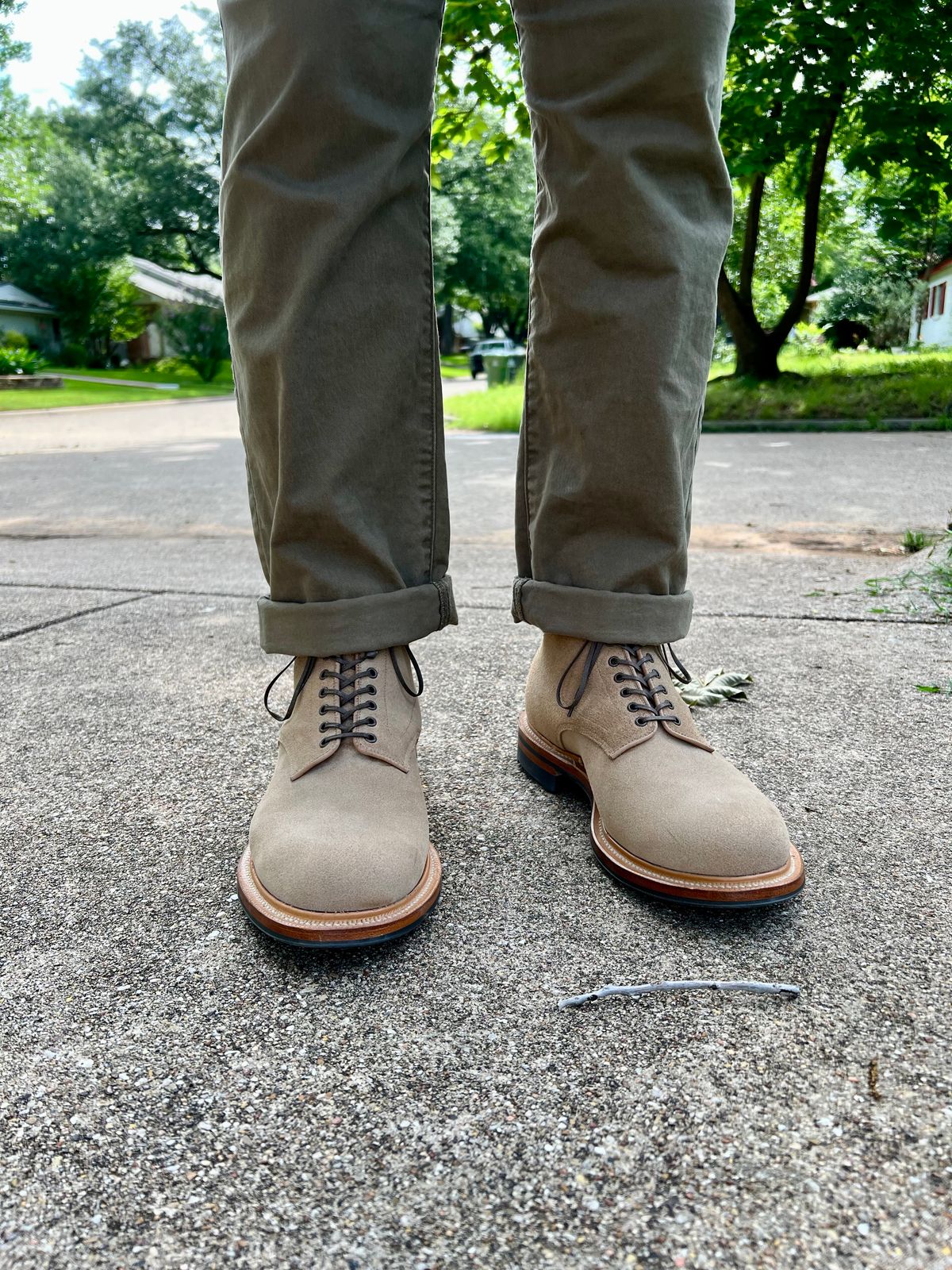 Photo by itsyaboisqueak on May 30, 2025 of the Viberg Navvy in Horween Marine Field Roughout.