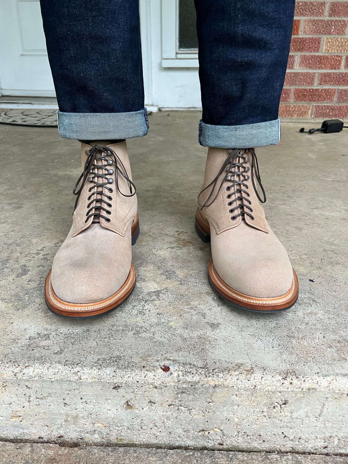 Photo by itsyaboisqueak on May 5, 2025 of the Viberg Navvy in Horween Marine Field Roughout.