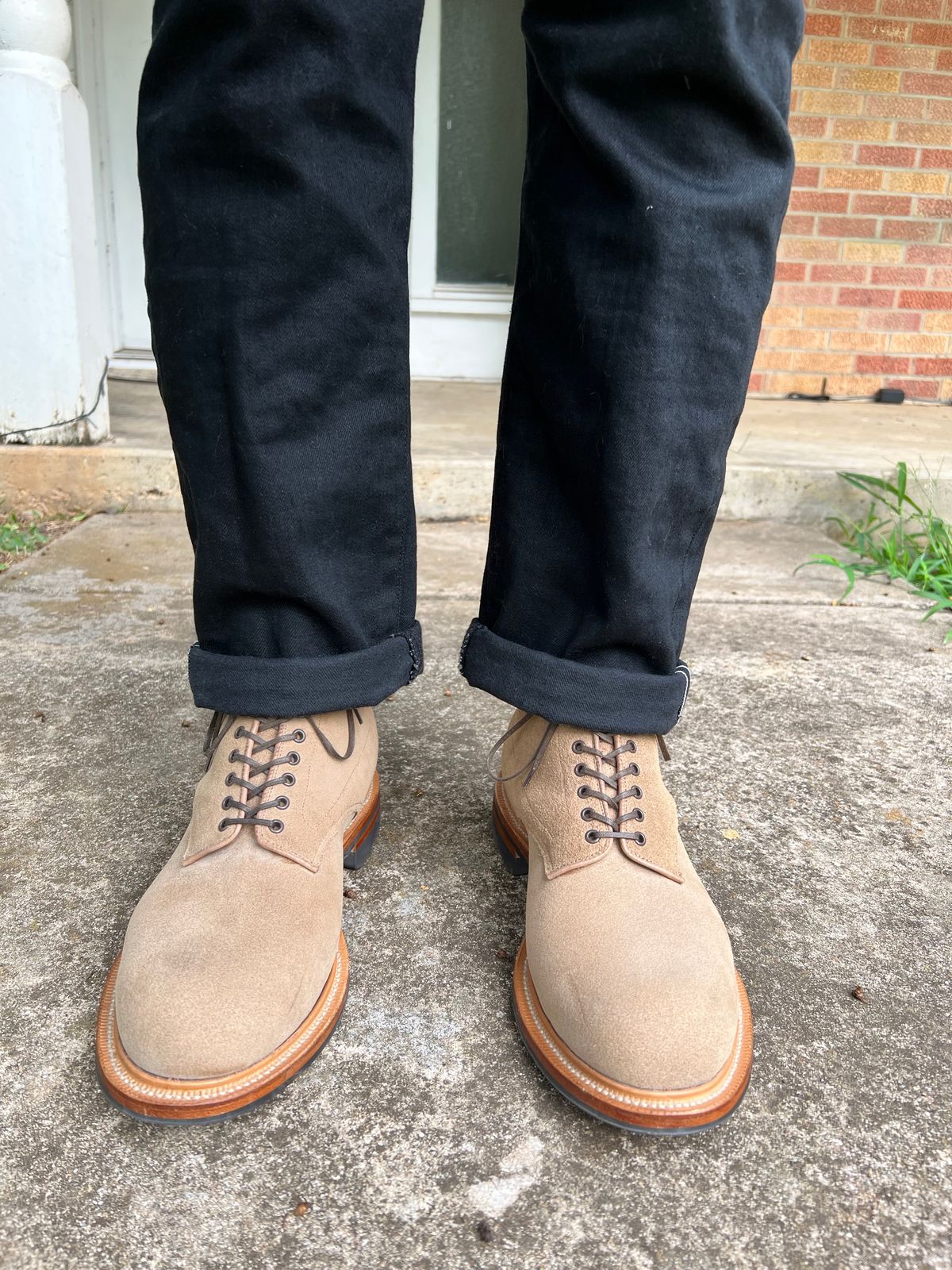 Photo by itsyaboisqueak on July 15, 2025 of the Viberg Navvy in Horween Marine Field Roughout.