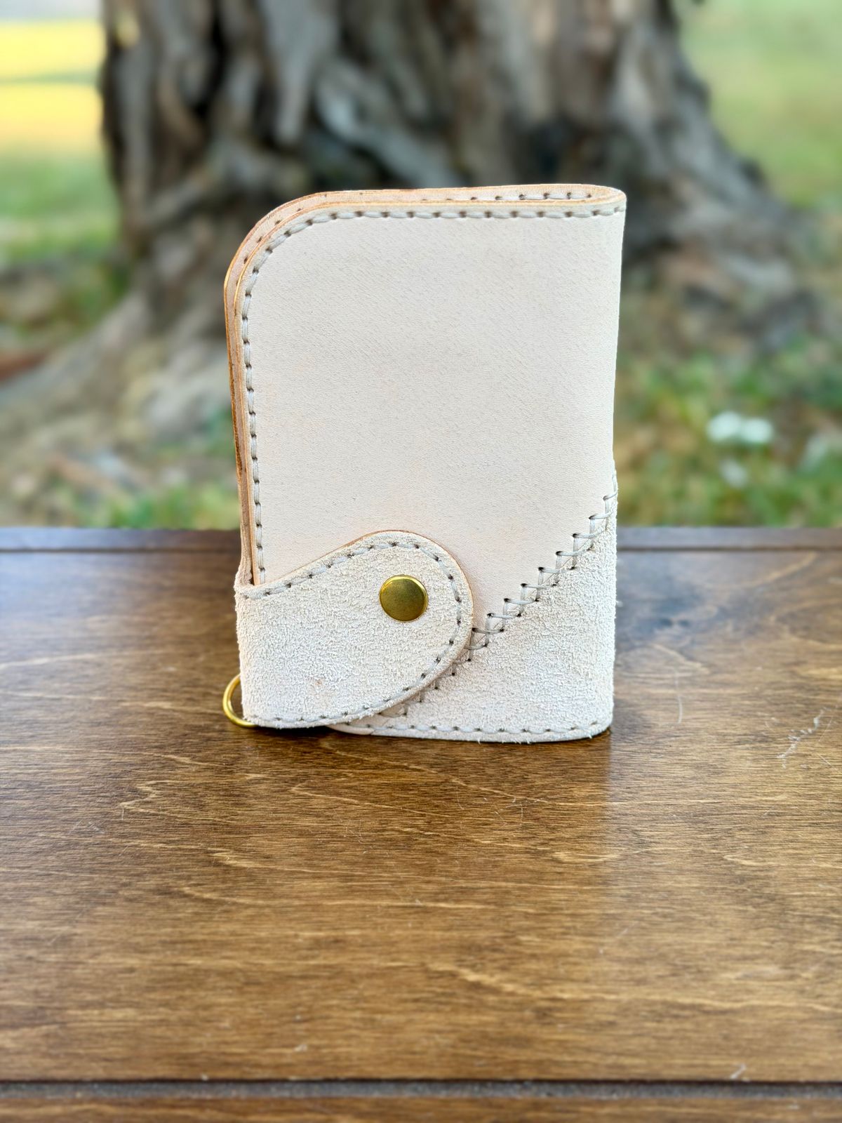 Photo by itsyaboisqueak on October 2, 2025 of the Harker Leatherworks FrankenWallet in Natural Veg Tan Smooth/Roughout.