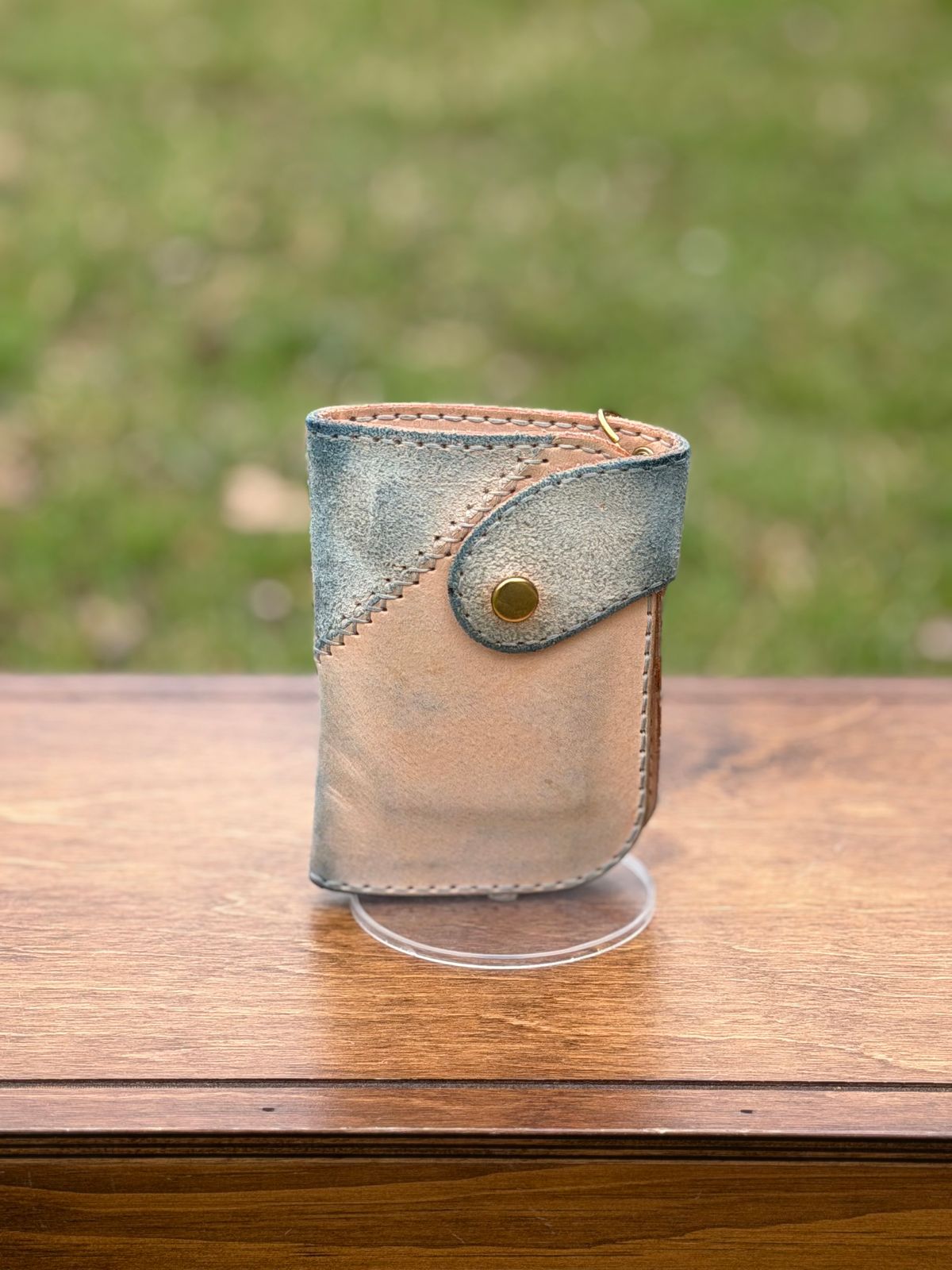 Photo by itsyaboisqueak on March 1, 2026 of the Harker Leatherworks FrankenWallet in Natural Veg Tan Smooth/Roughout.