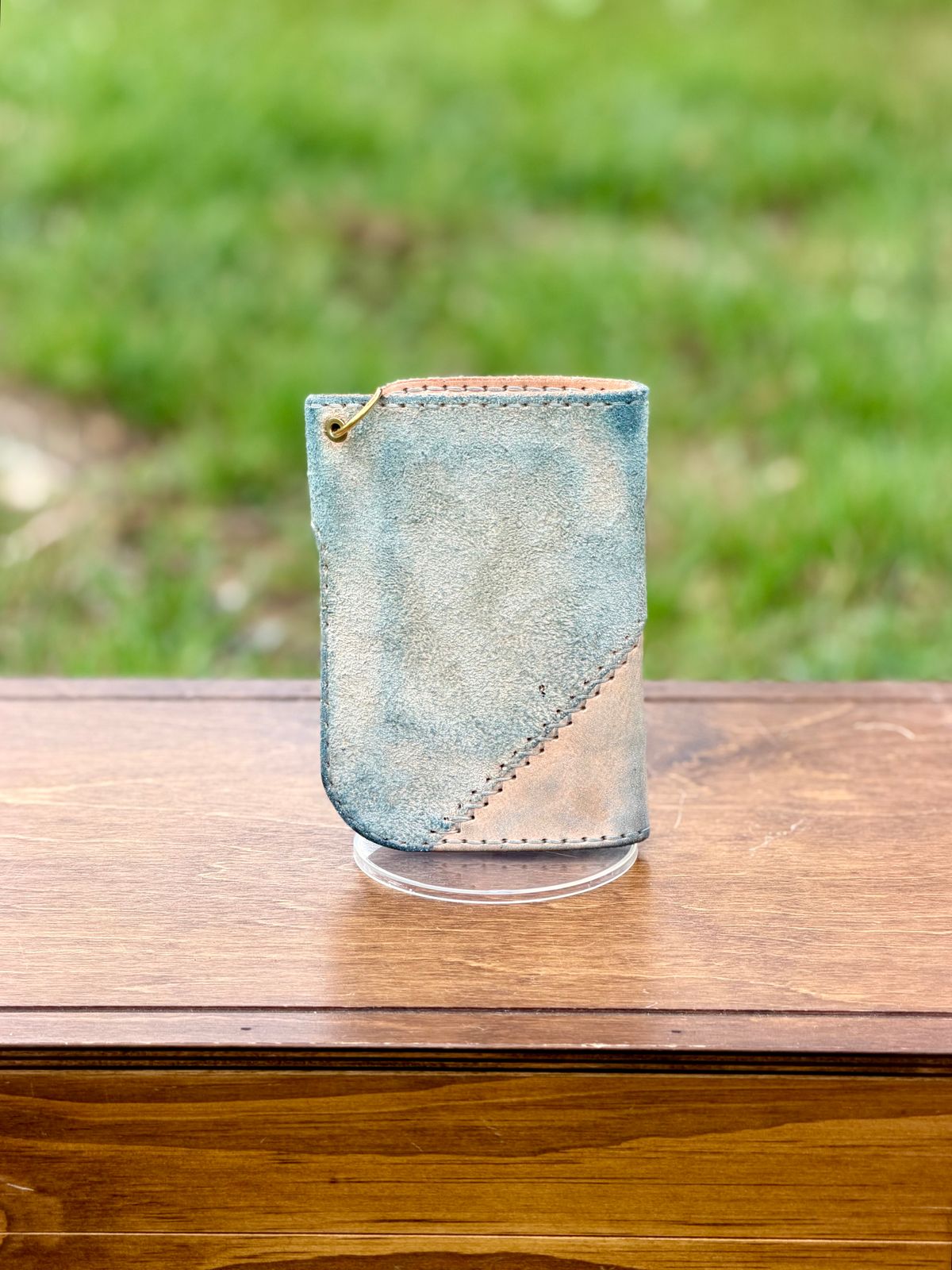 Photo by itsyaboisqueak on April 1, 2026 of the Harker Leatherworks FrankenWallet in Natural Veg Tan Smooth/Roughout.