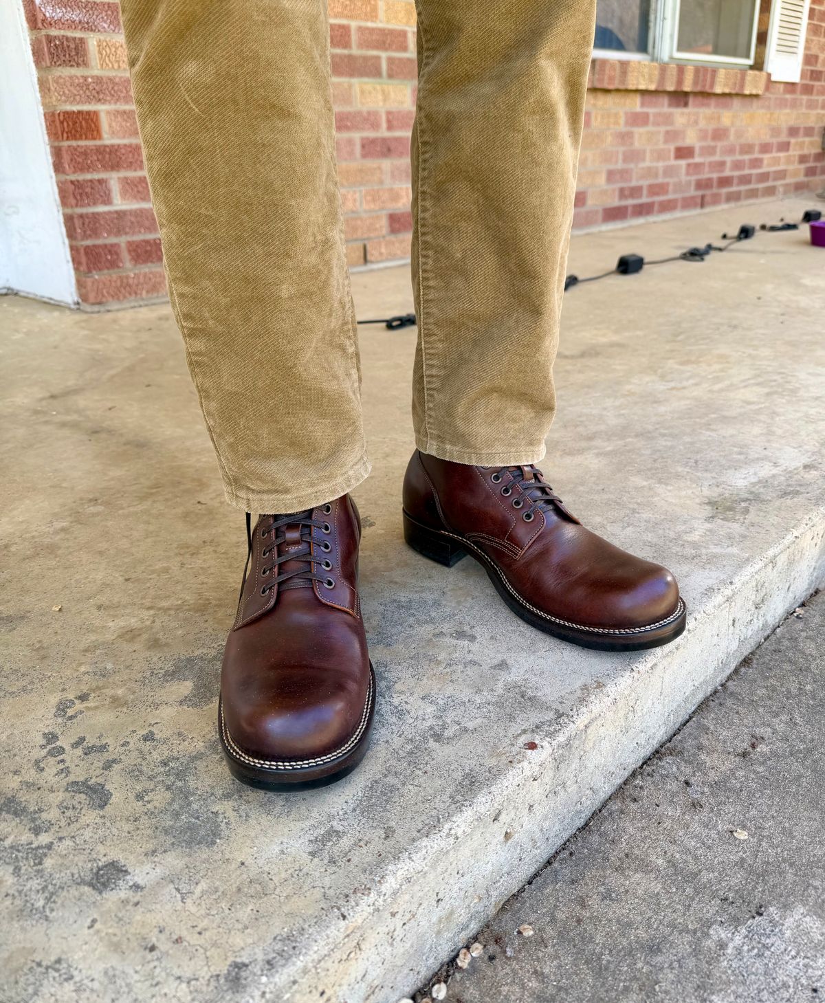 Photo by itsyaboisqueak on March 13, 2026 of the Skuce 7” Boot in Badalassi Carlo Walnut Nemesis.