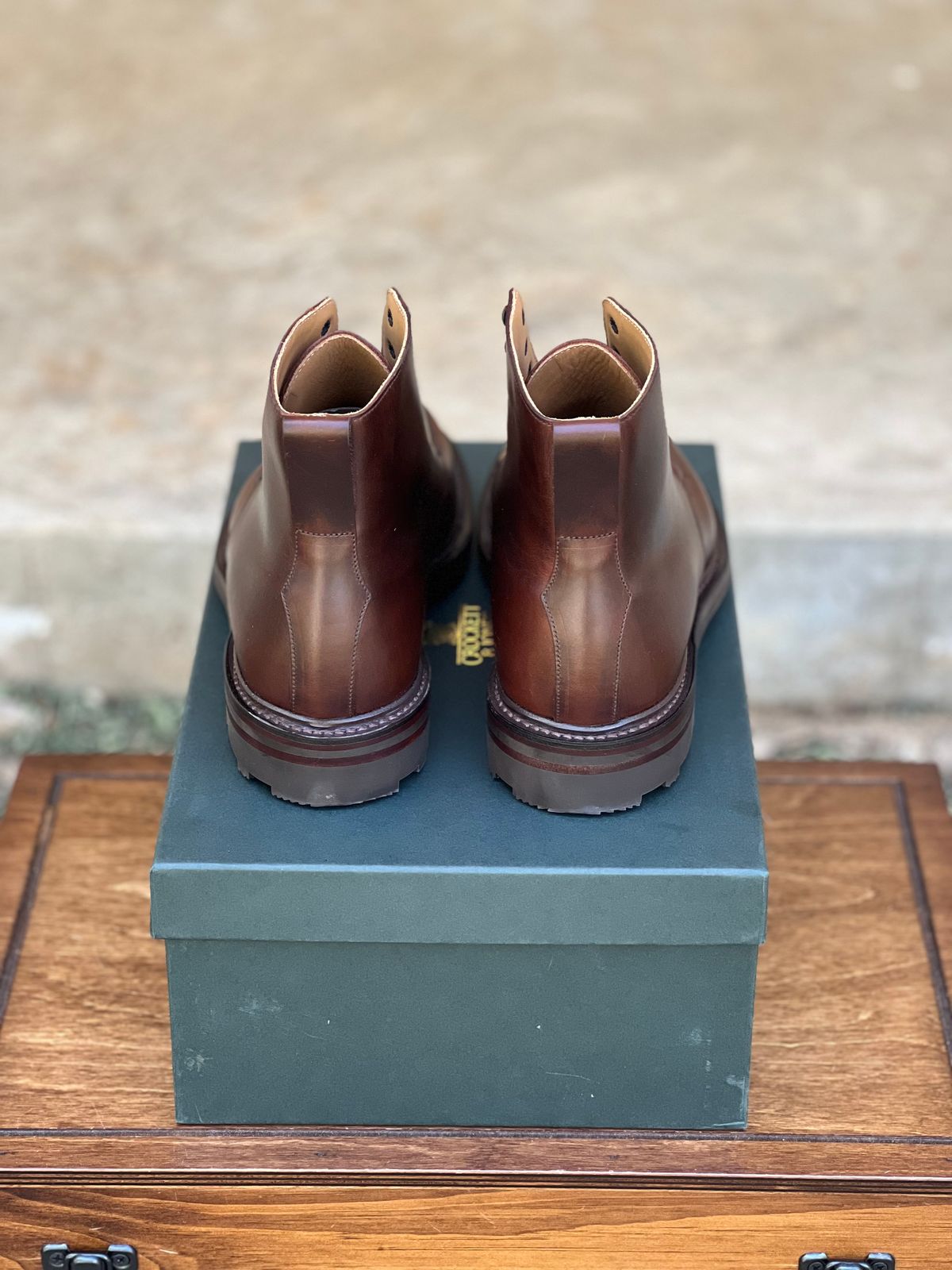 Photo by itsyaboisqueak on September 12, 2025 of the Crockett & Jones Donegal 2 in Chocolate Hurricane Hide.