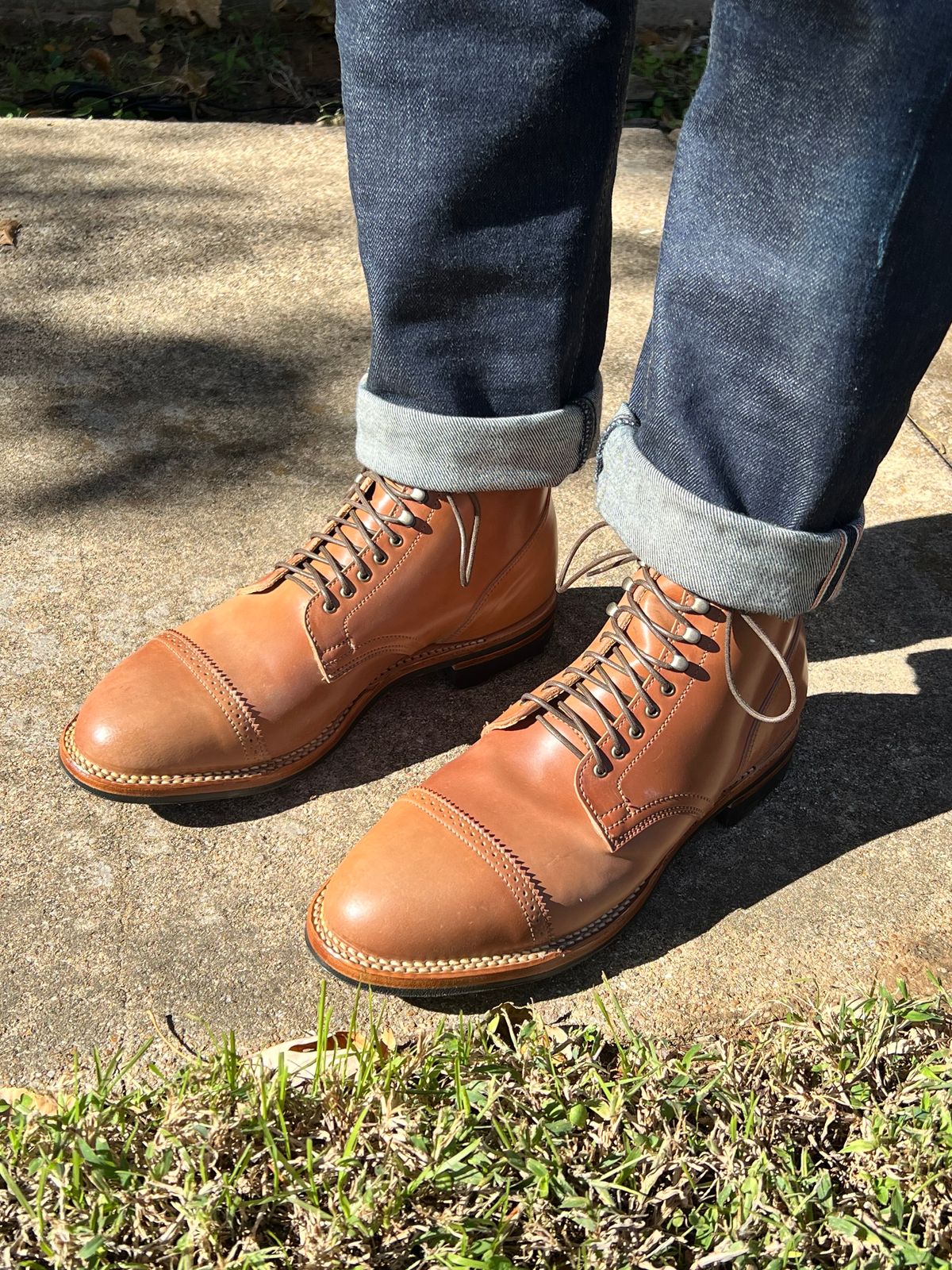 Photo by itsyaboisqueak on December 1, 2024 of the Viberg Service Boot in Horween Natural Shell Cordovan.