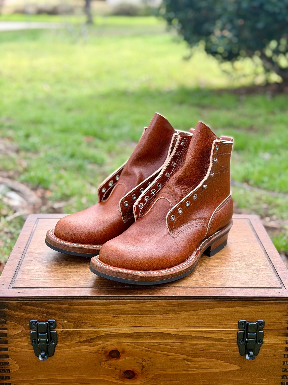 Photo by itsyaboisqueak on March 5, 2026 of the White's 350 Cruiser in Tan Waxed Flesh Essex.