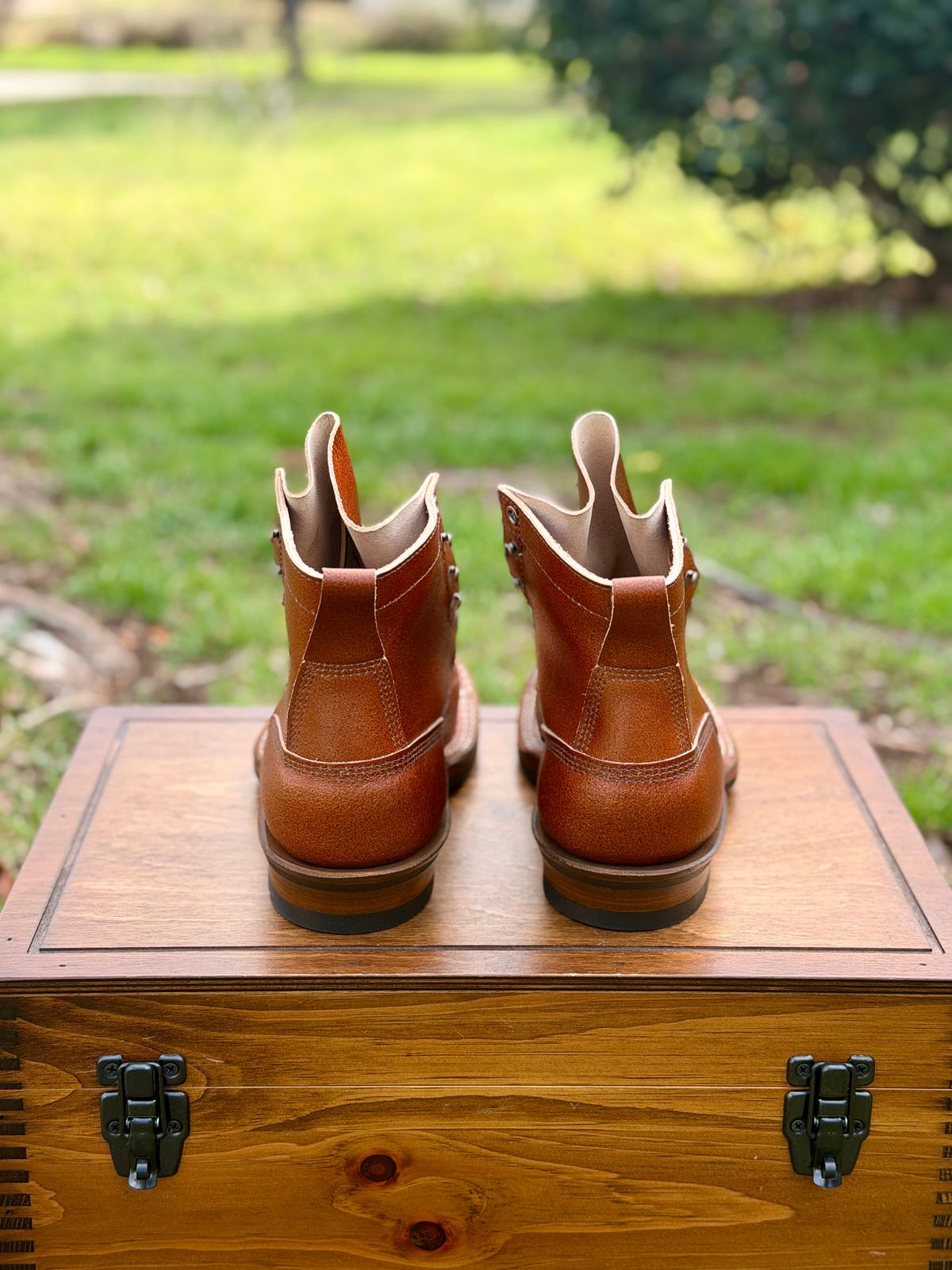 Photo by itsyaboisqueak on March 5, 2026 of the White's 350 Cruiser in Tan Waxed Flesh Essex.