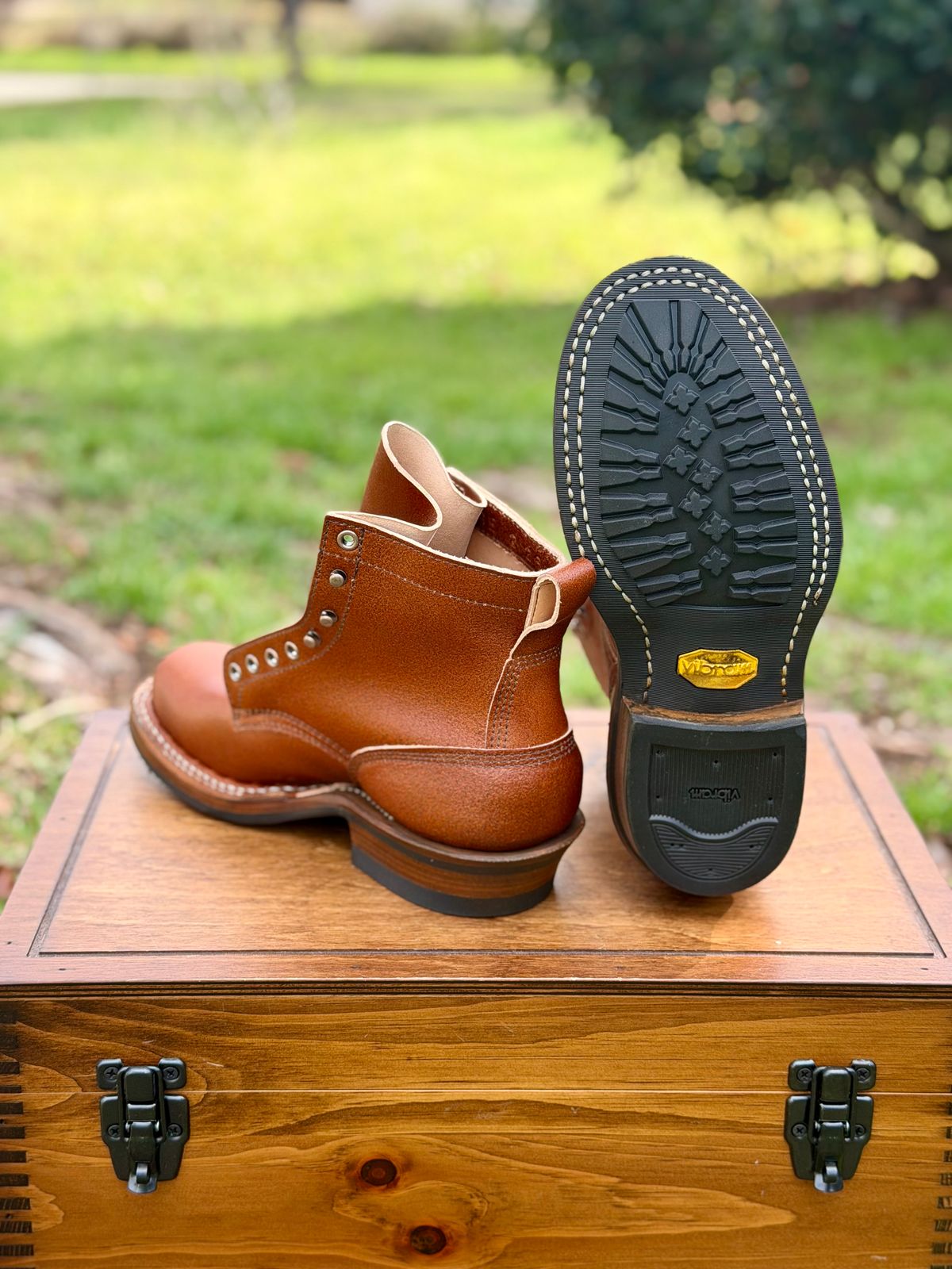 Photo by itsyaboisqueak on March 5, 2026 of the White's 350 Cruiser in Tan Waxed Flesh Essex.