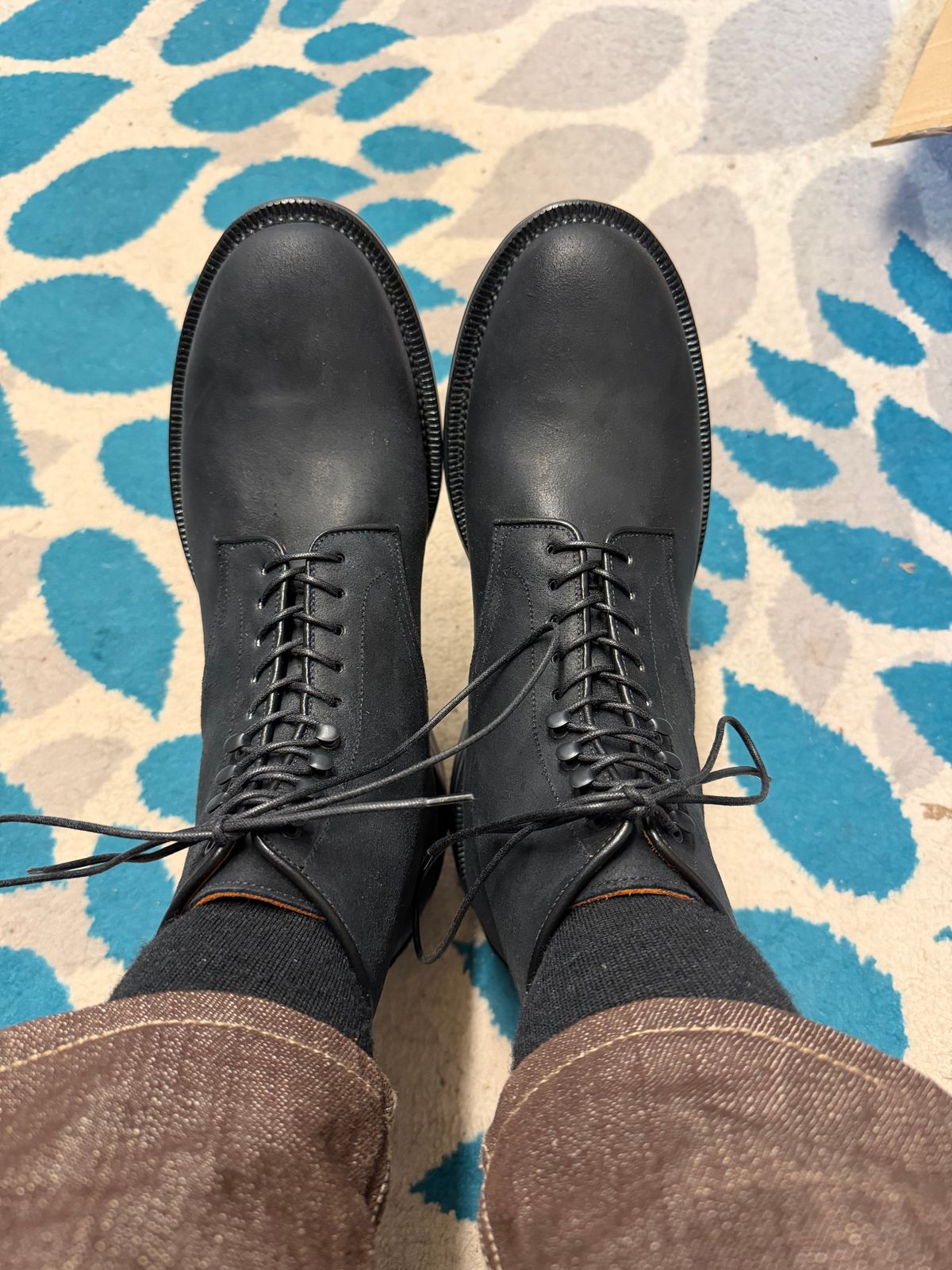 Photo by itsyaboisqueak on March 16, 2026 of the Viberg Navvy in C.F. Stead Black Waxy Commander Suede.
