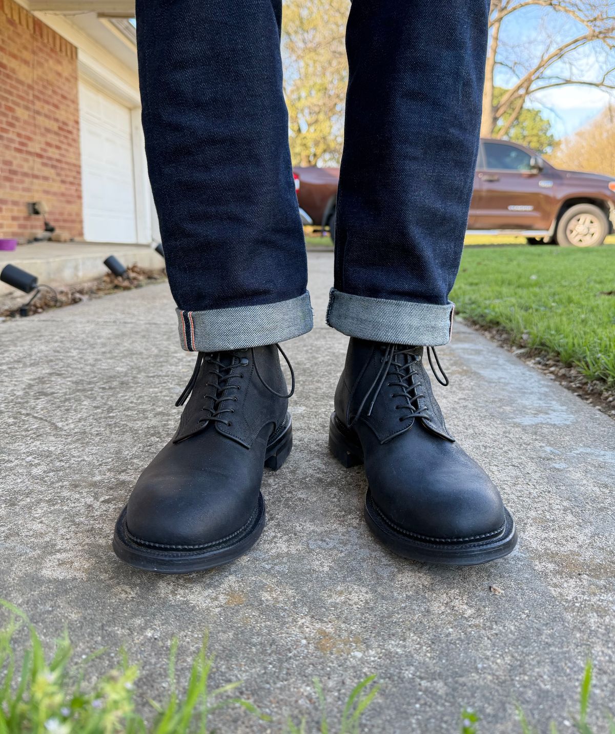 Photo by itsyaboisqueak on March 17, 2026 of the Viberg Navvy in C.F. Stead Black Waxy Commander Suede.