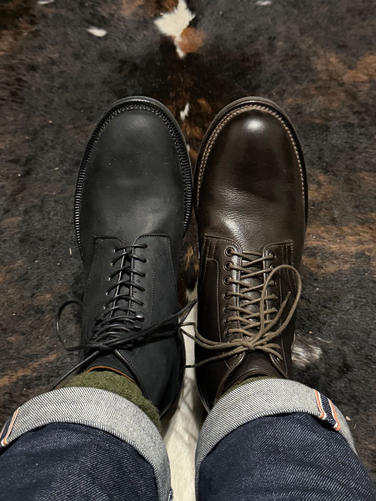 Photo by itsyaboisqueak on March 18, 2026 of the Viberg Navvy in C.F. Stead Black Waxy Commander Suede.