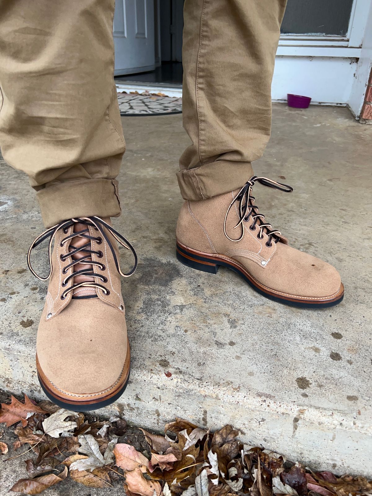 Photo by itsyaboisqueak on December 26, 2024 of the Viberg DeeCee Style Boondocker in Horween Marine Field Roughout.