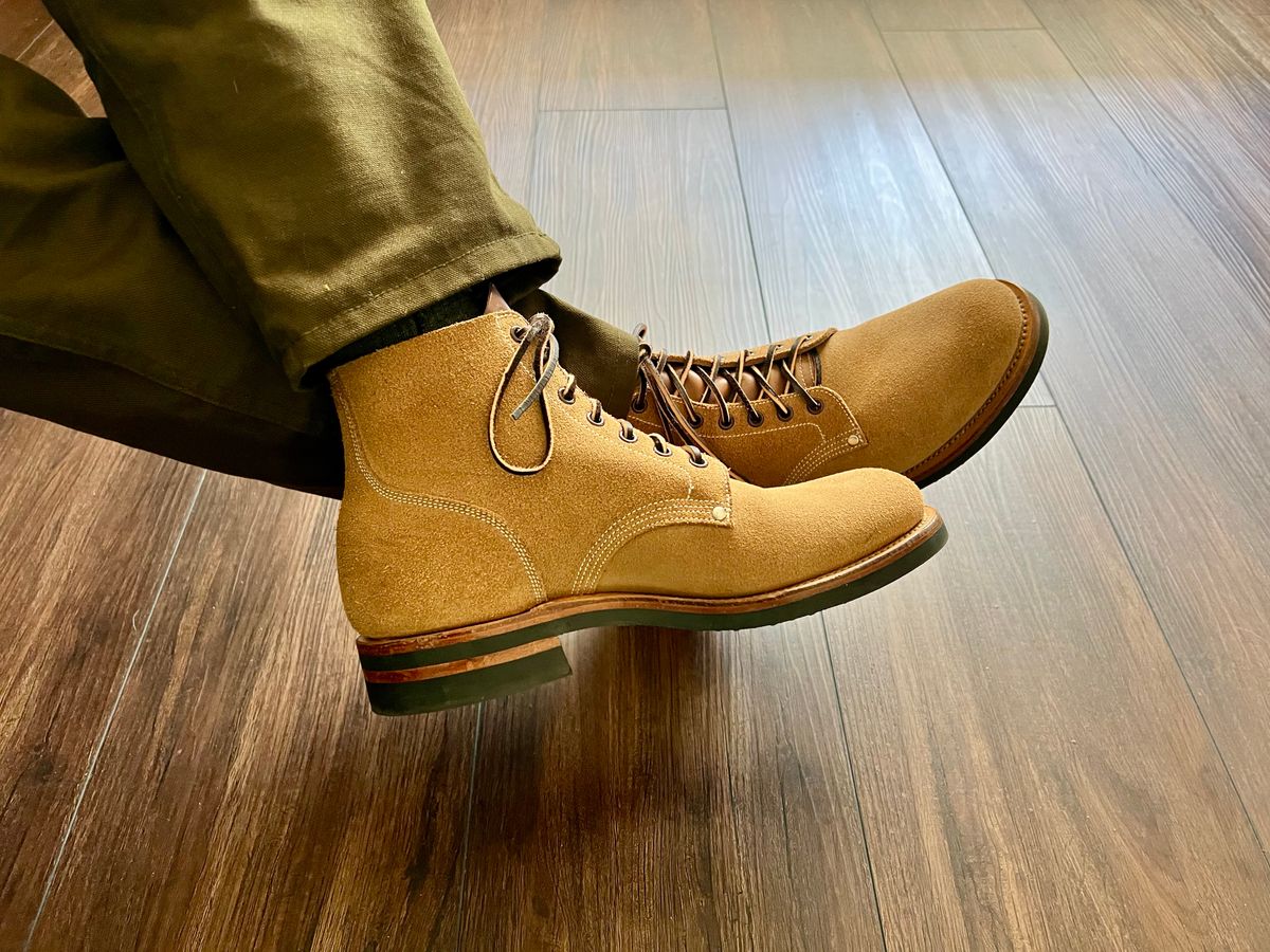 Photo by itsyaboisqueak on July 11, 2025 of the Viberg DeeCee Style Boondocker in Horween Marine Field Roughout.