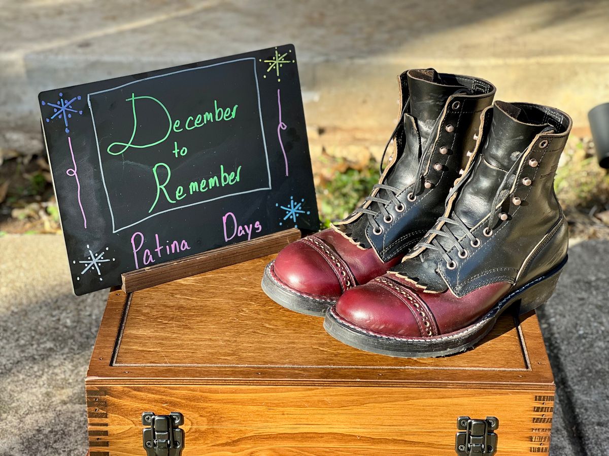 Photo by itsyaboisqueak on December 2, 2024 of the White's Bounty Hunter in Horween Black Chromexcel & Horween Burgundy Chromexcel.