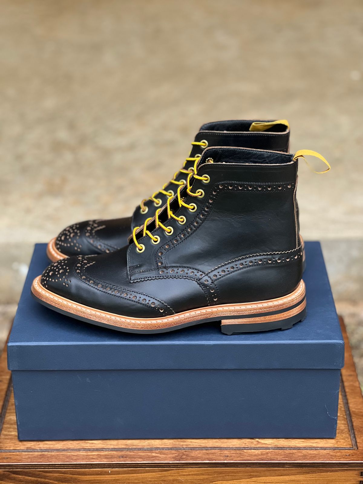 Photo by itsyaboisqueak on August 29, 2025 of the Tricker's Stow Country Boot in Horween Black Chromexcel.