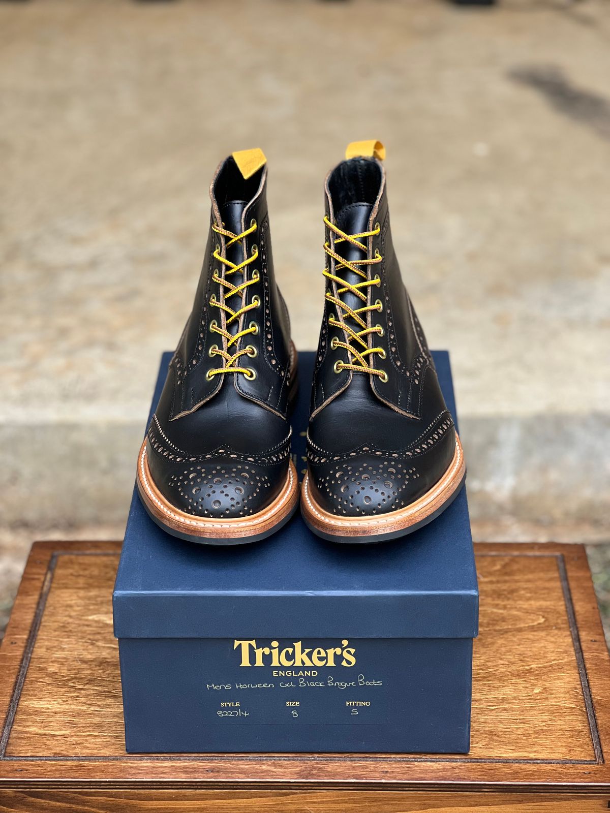 Photo by itsyaboisqueak on August 29, 2025 of the Tricker's Stow Country Boot in Horween Black Chromexcel.
