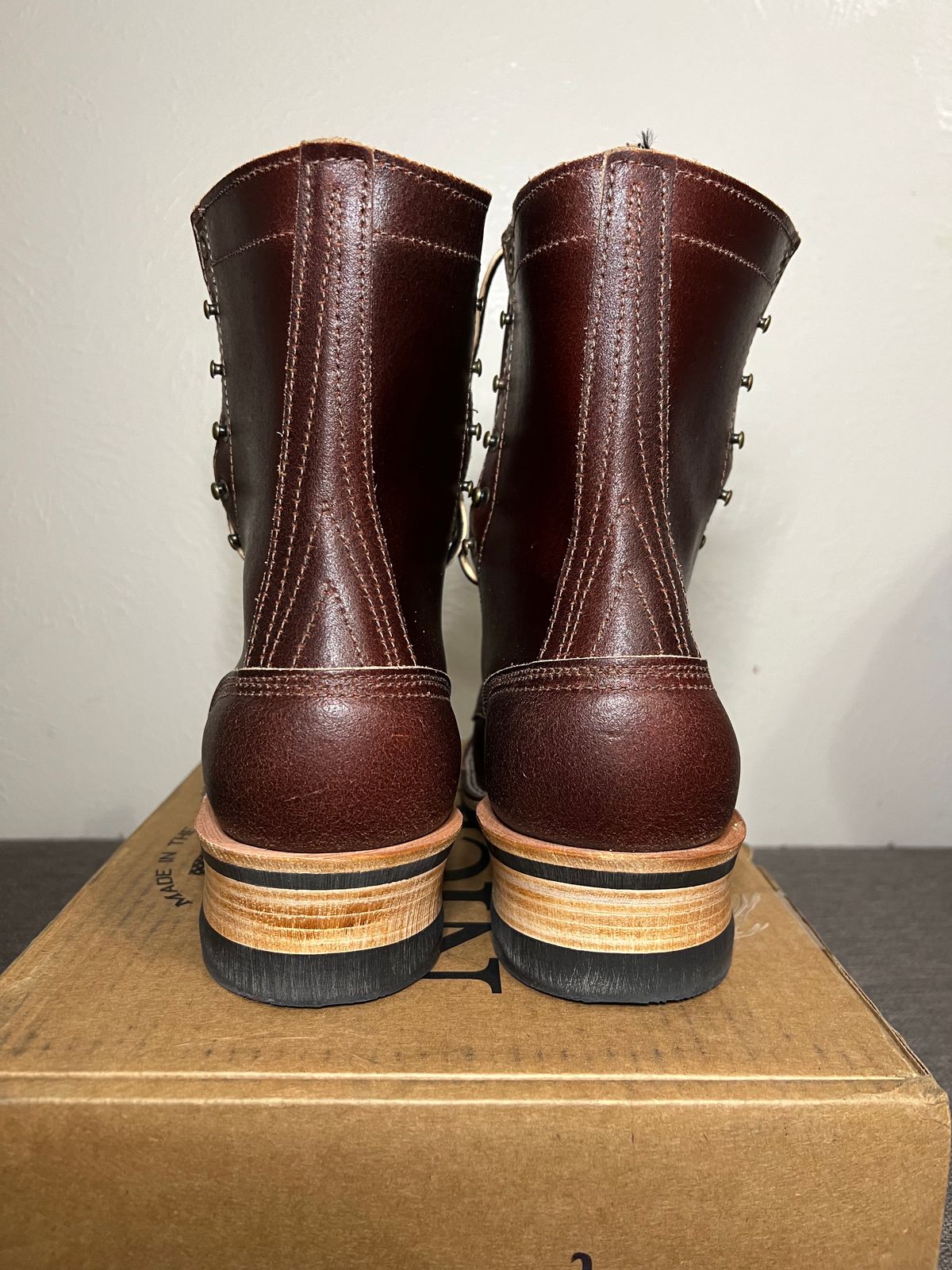 Photo by itsyaboisqueak on October 1, 2023 of the Nicks MTO in Horween Tan Waxed Flesh.