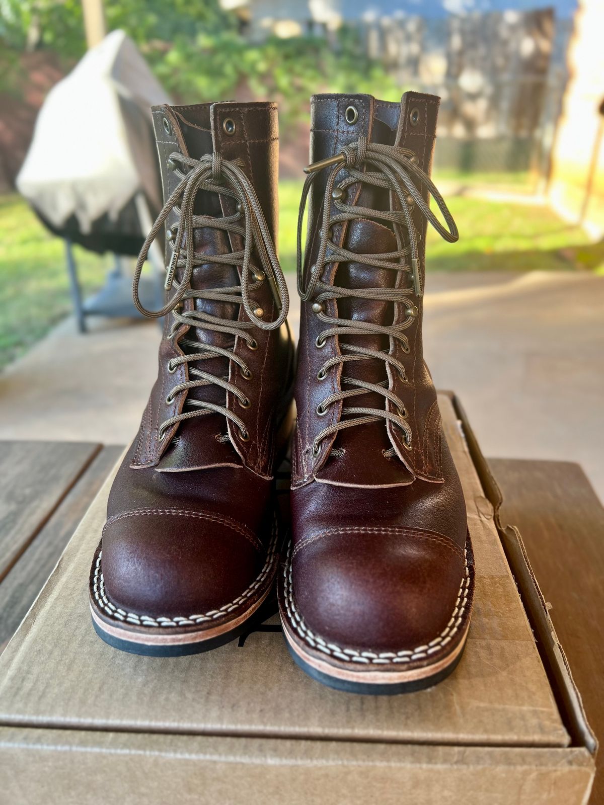 Photo by itsyaboisqueak on November 1, 2023 of the Nicks MTO in Horween Tan Waxed Flesh.